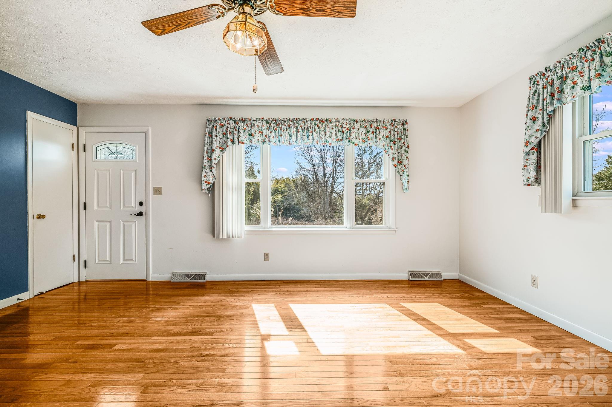 20 Ridge Cross Road Property Photo 8