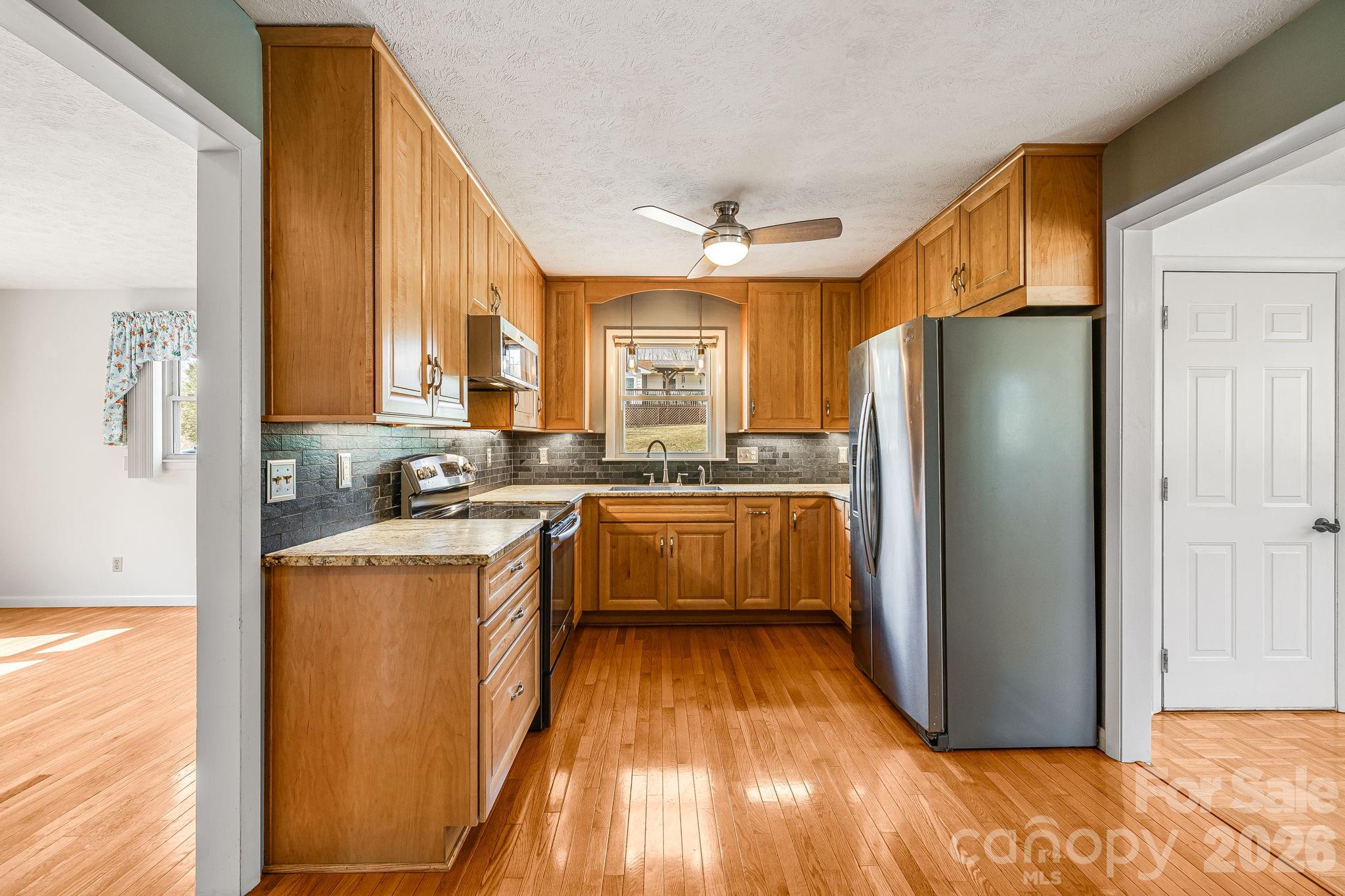 20 Ridge Cross Road Property Photo 10