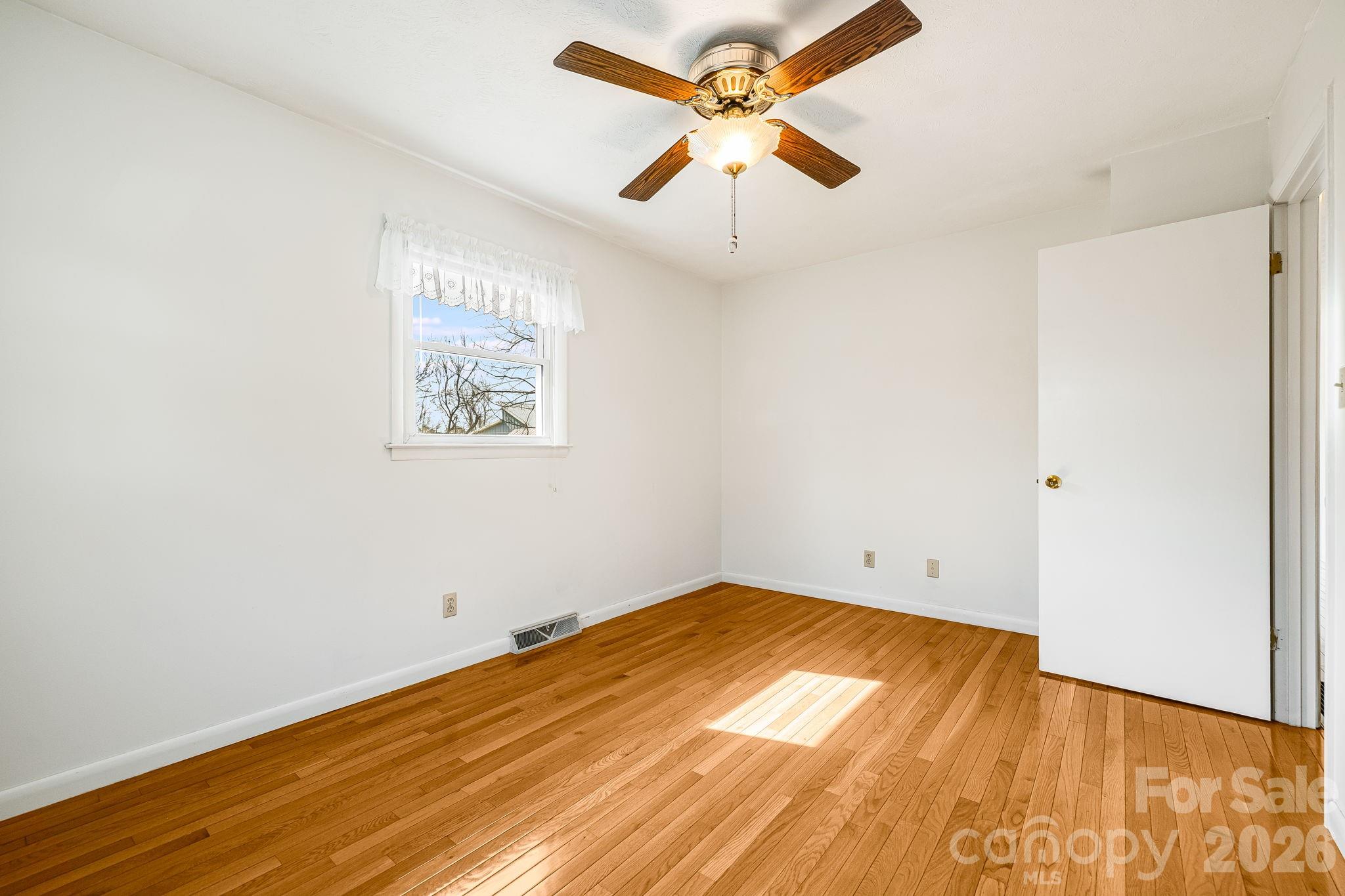 20 Ridge Cross Road Property Photo 18