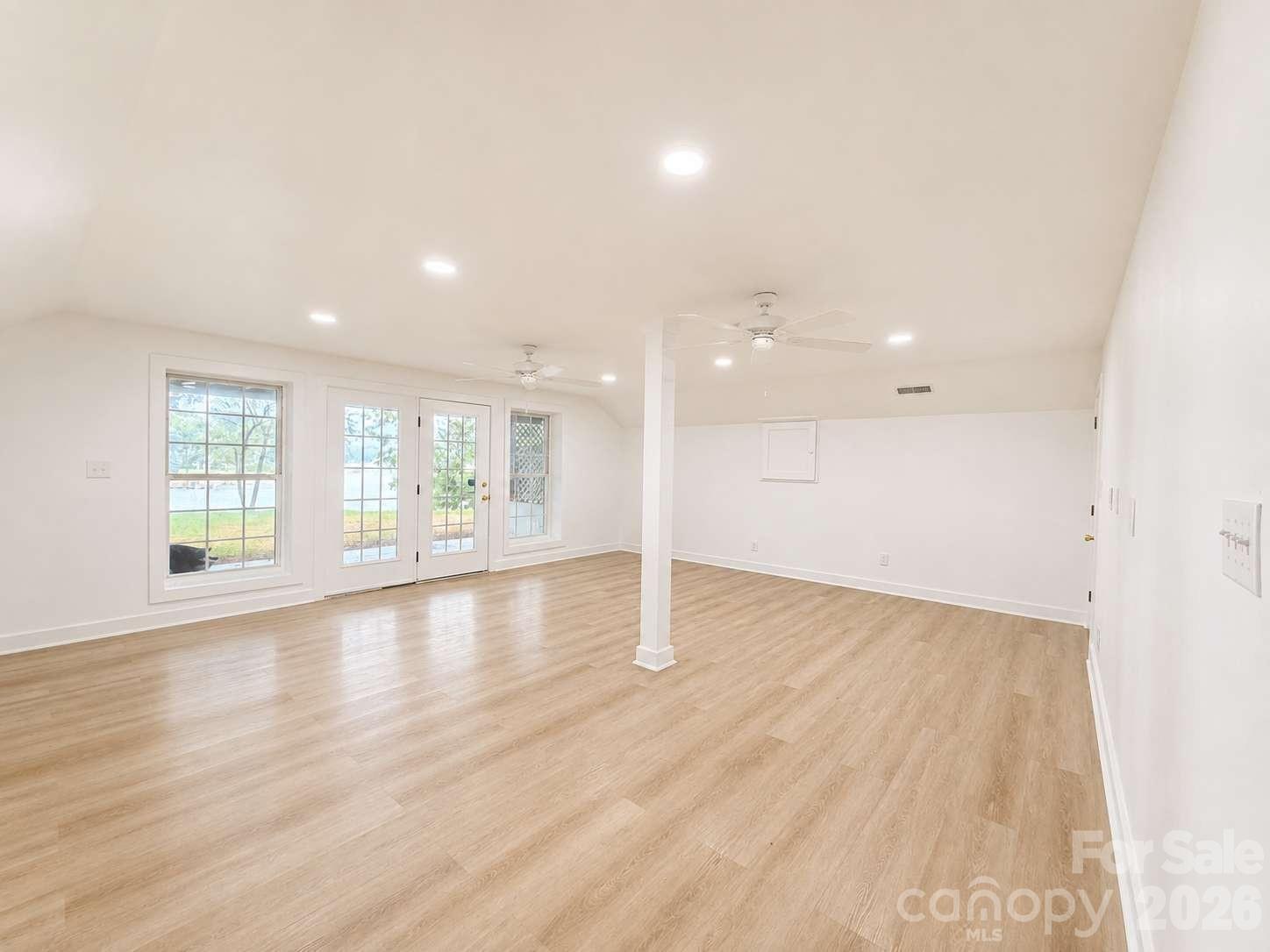 537 Stutts Road Property Photo 18