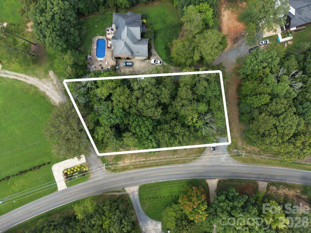 8809 Blaydon Drive Property Photo 2