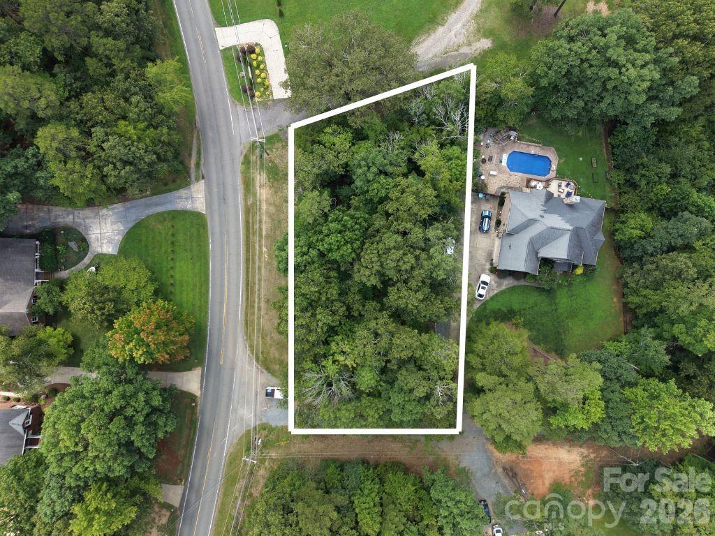 8809 Blaydon Drive Property Photo 3