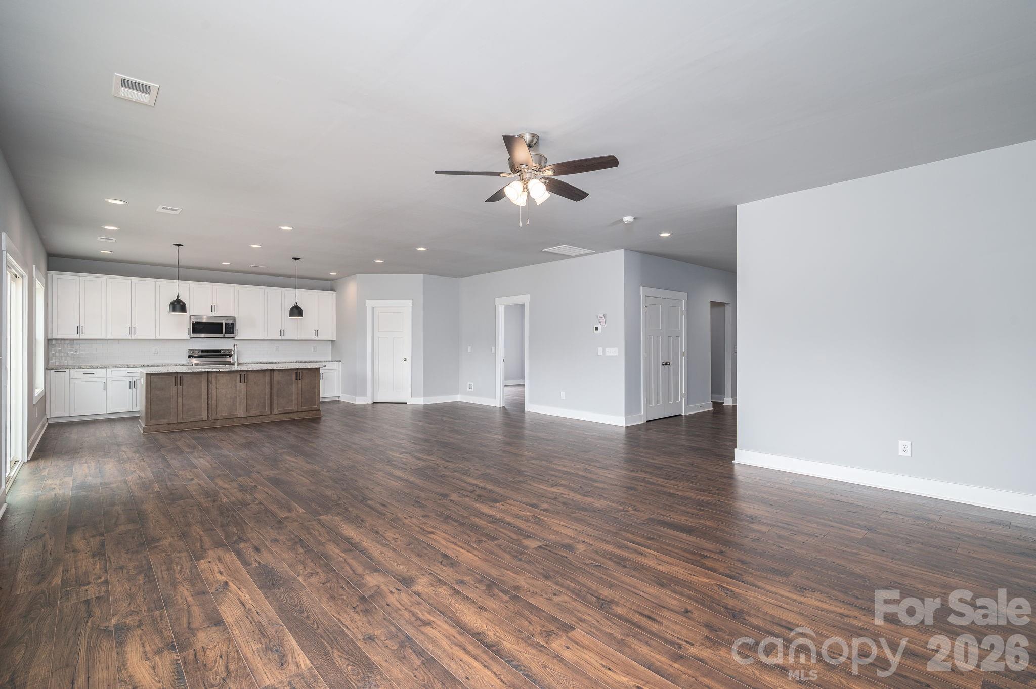 1349 Zeb Haynes Road Property Photo 8