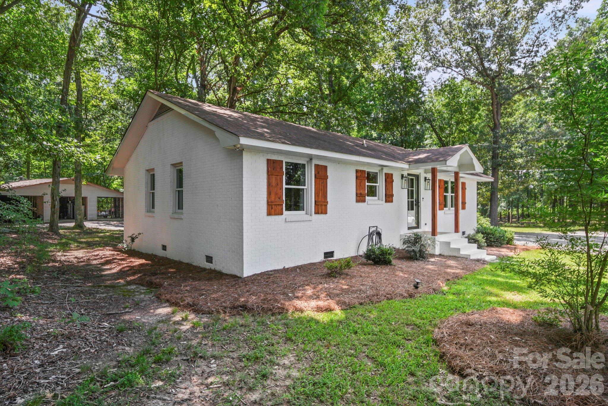 6214 New Salem Road Property Photo 5