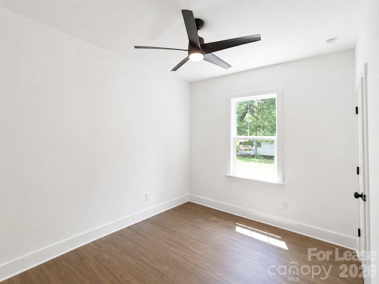 216 E Phifer Street Property Photo 15