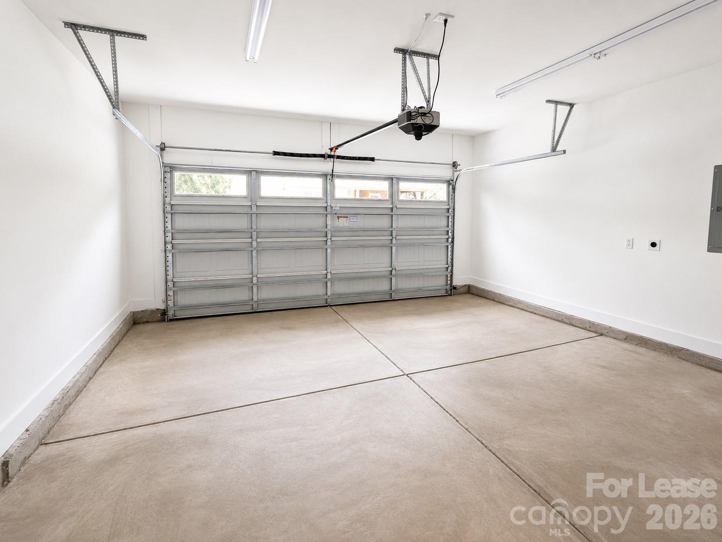 216 E Phifer Street Property Photo 20