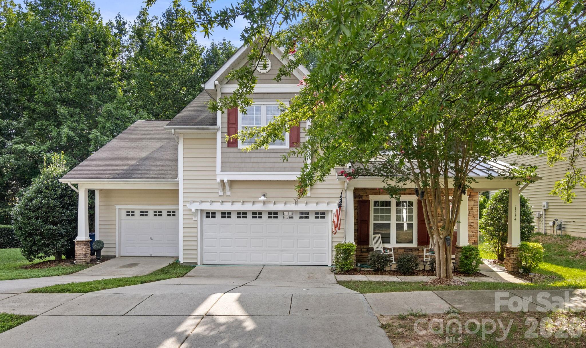1334 Sarandon Drive Property Photo 1