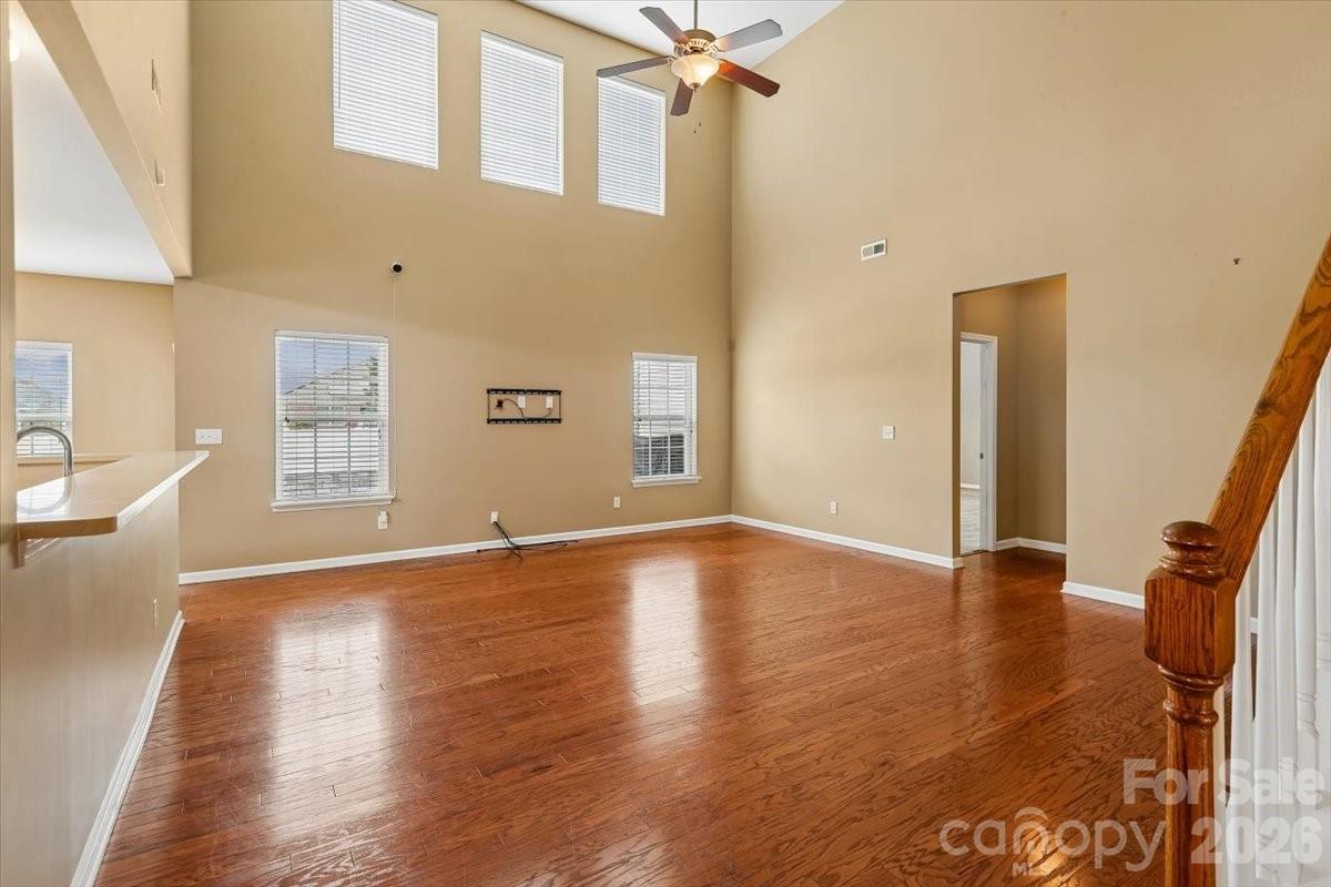 5307 Hackberry Lane Property Photo 8