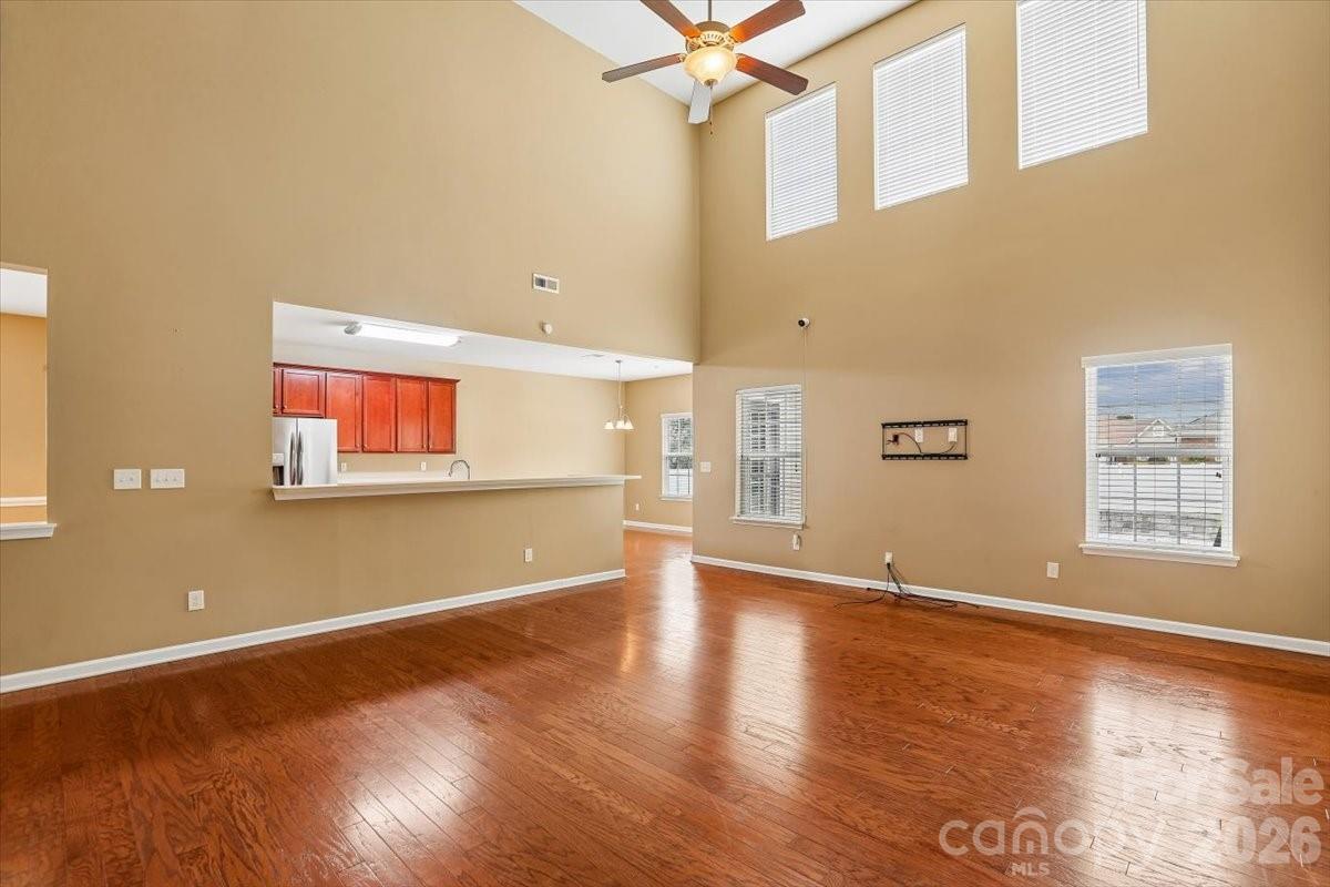 5307 Hackberry Lane Property Photo 9