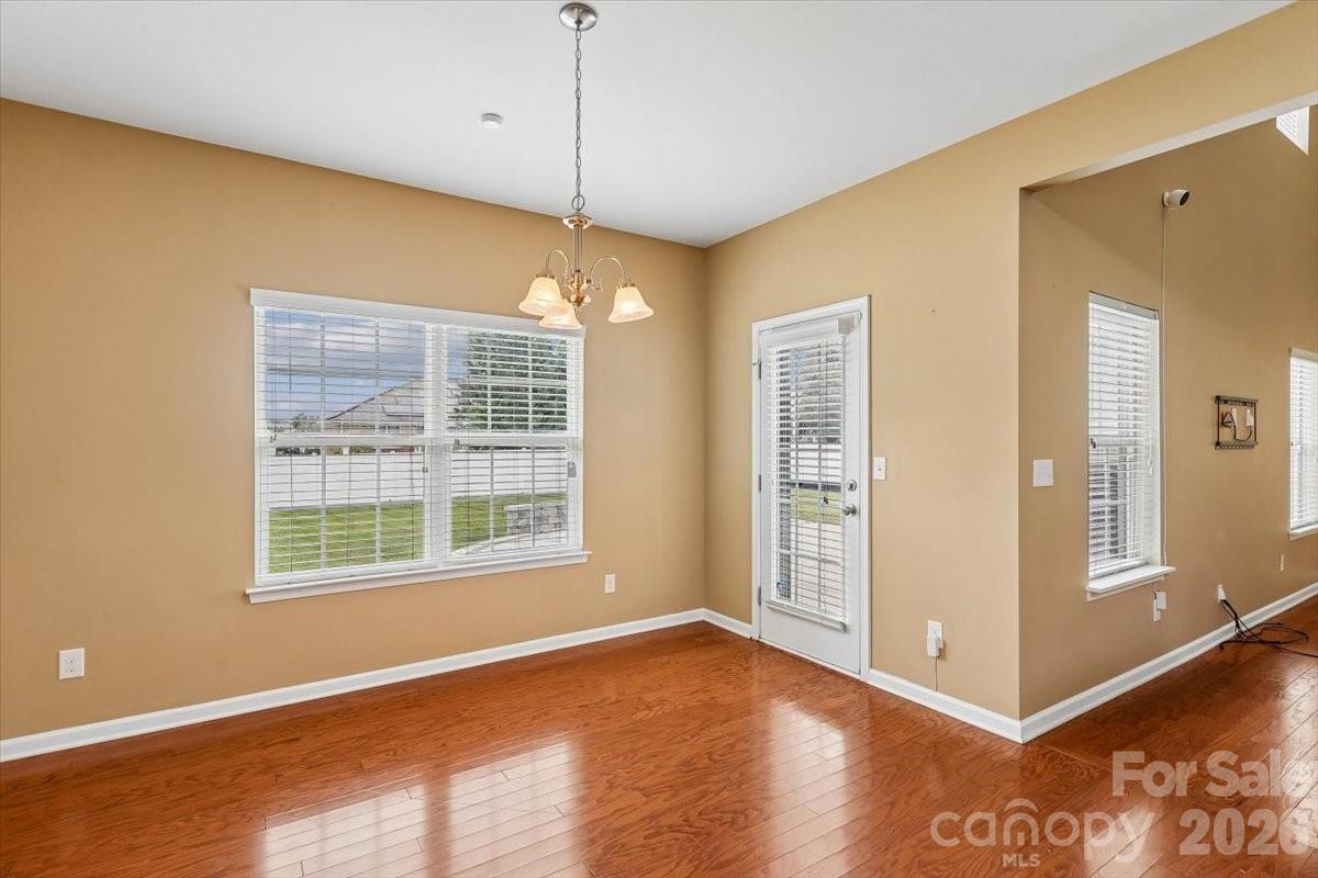 5307 Hackberry Lane Property Photo 17