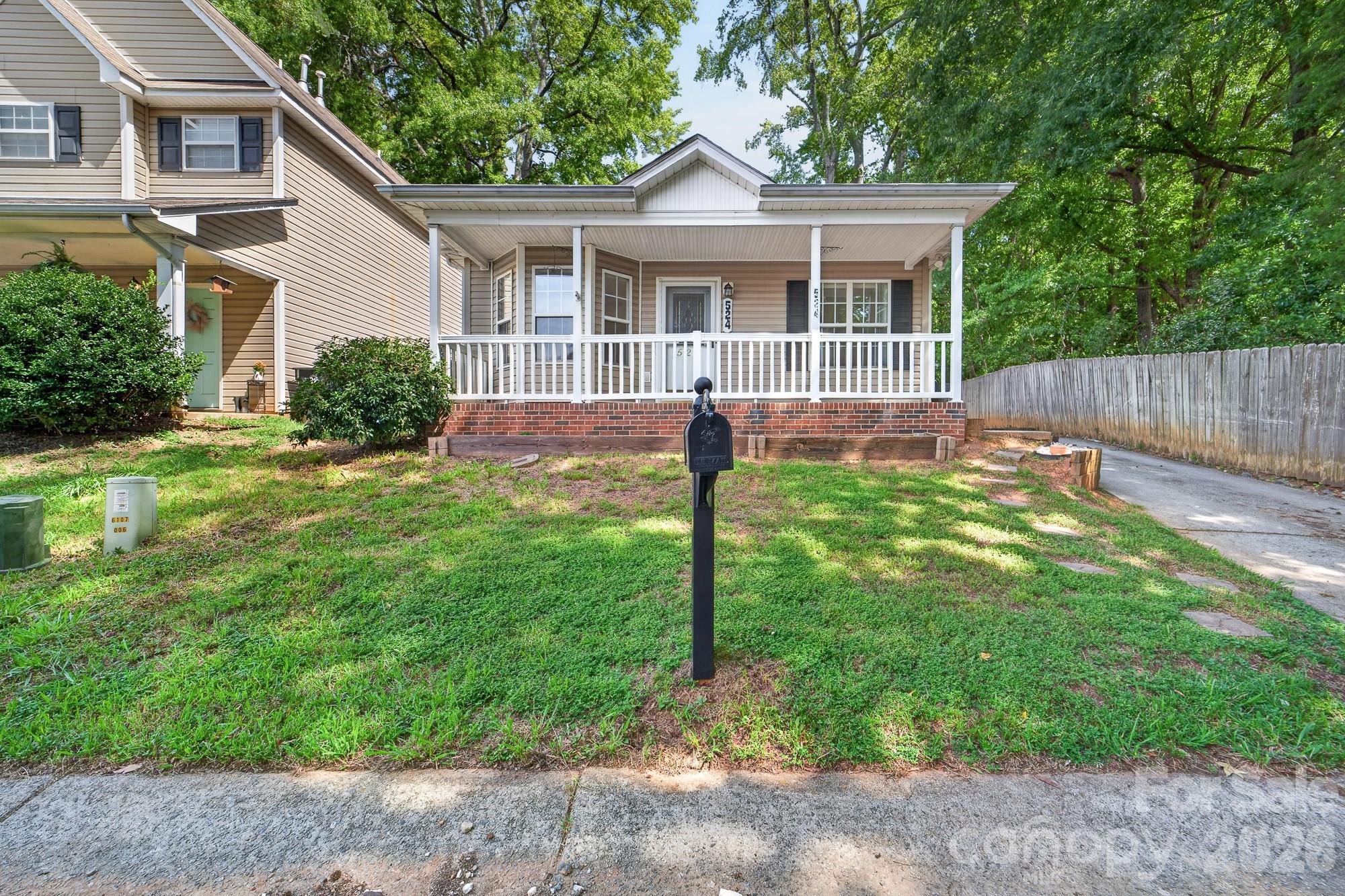 524 Jakes Ridge Lane Property Photo 1