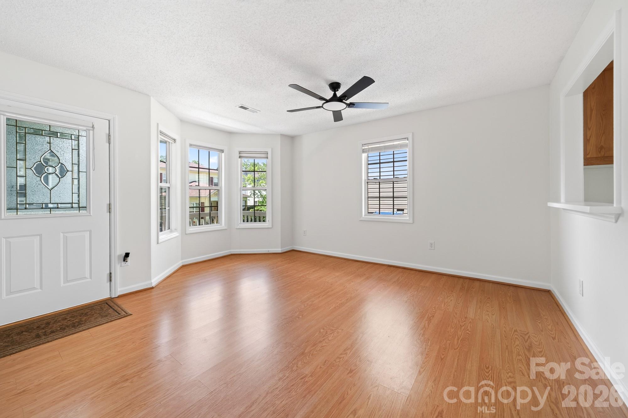 524 Jakes Ridge Lane Property Photo 2