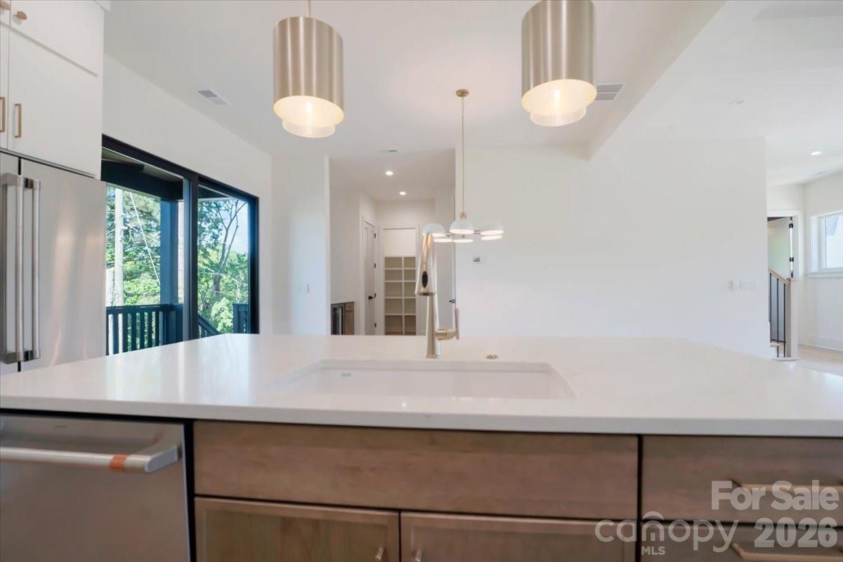 428 Dover Avenue Property Photo 17