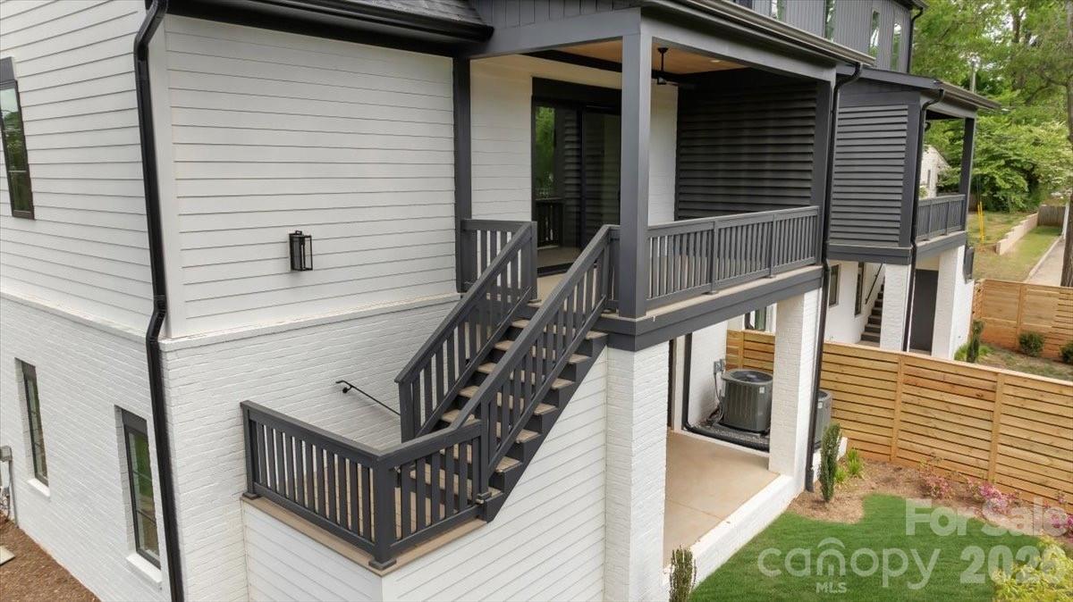 428 Dover Avenue Property Photo 39