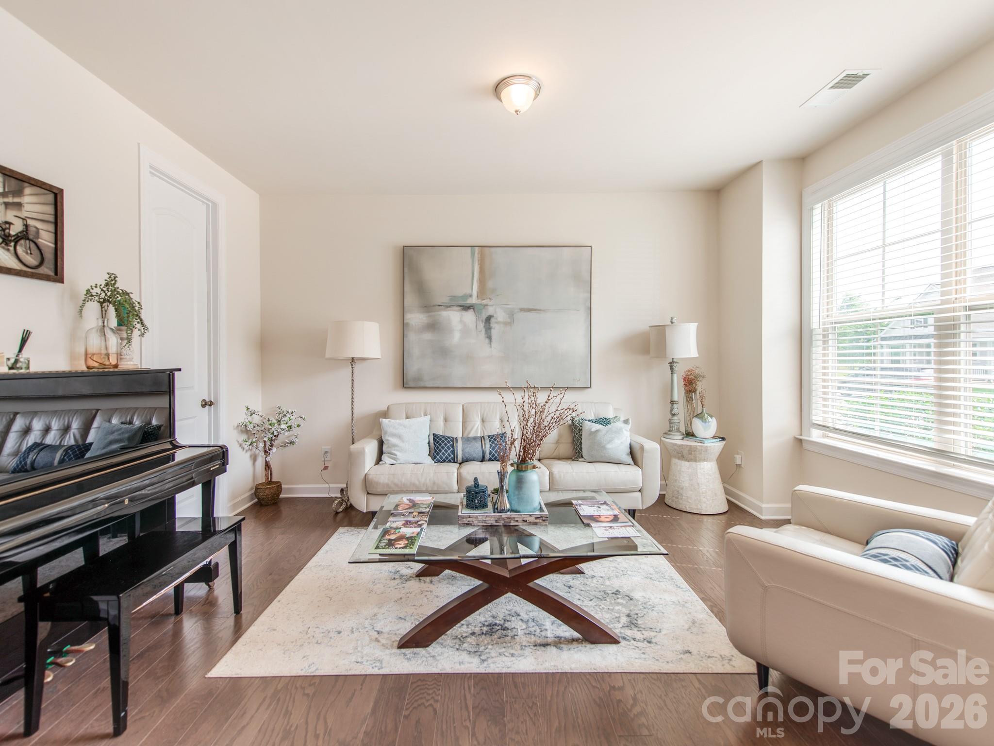 8022 Cornhill Avenue Property Photo 4