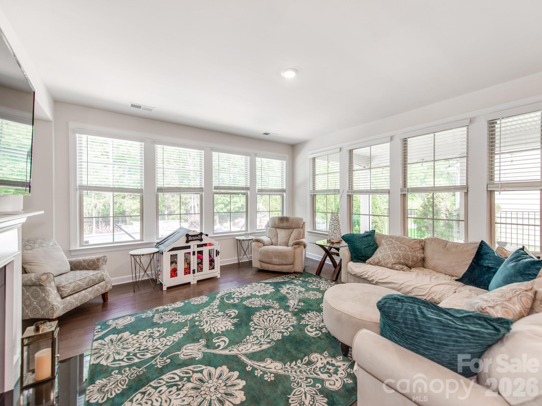 8022 Cornhill Avenue Property Photo 12