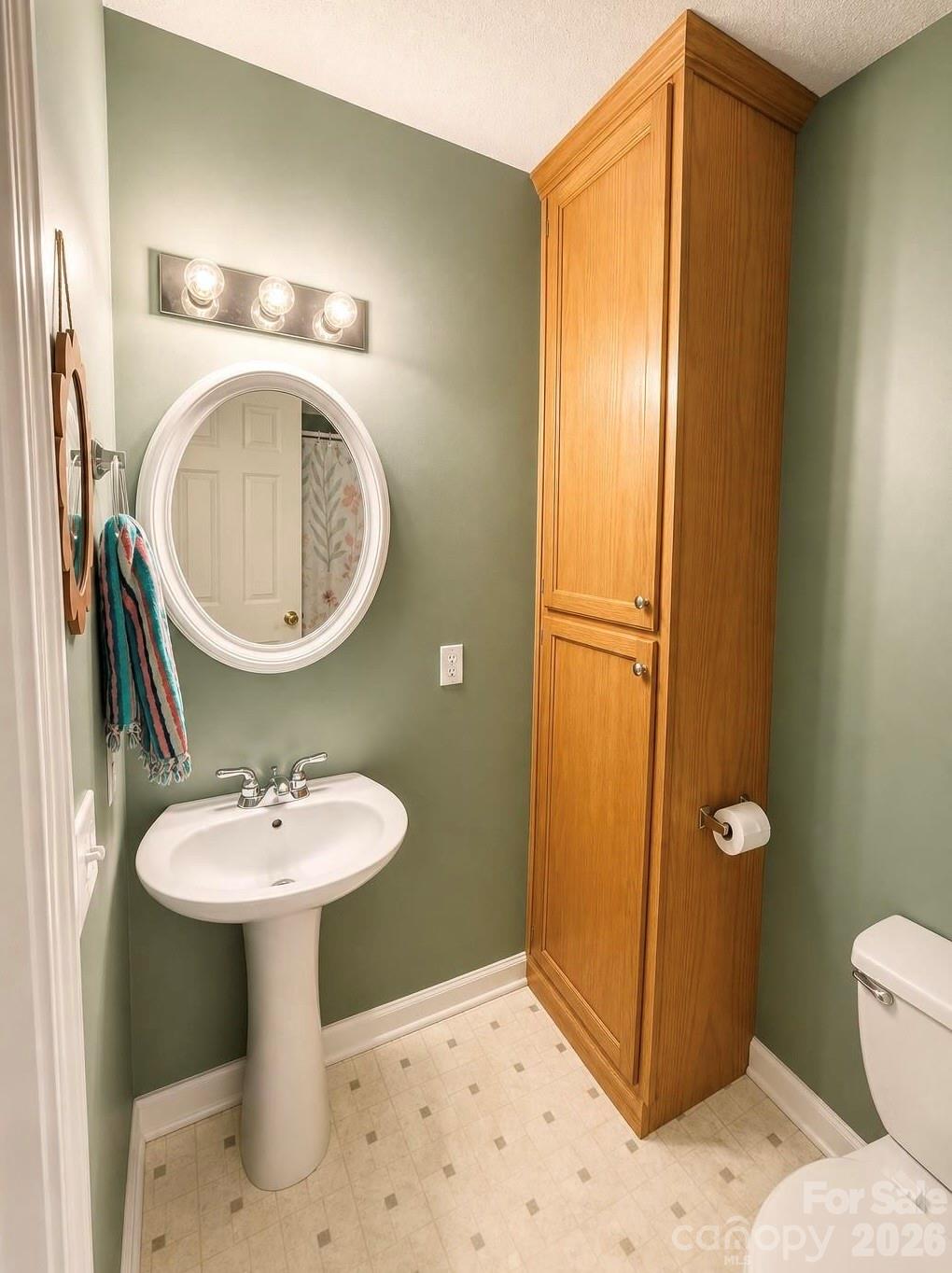 5189 Canary Court Property Photo 9