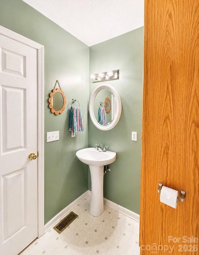 5189 Canary Court Property Photo 11