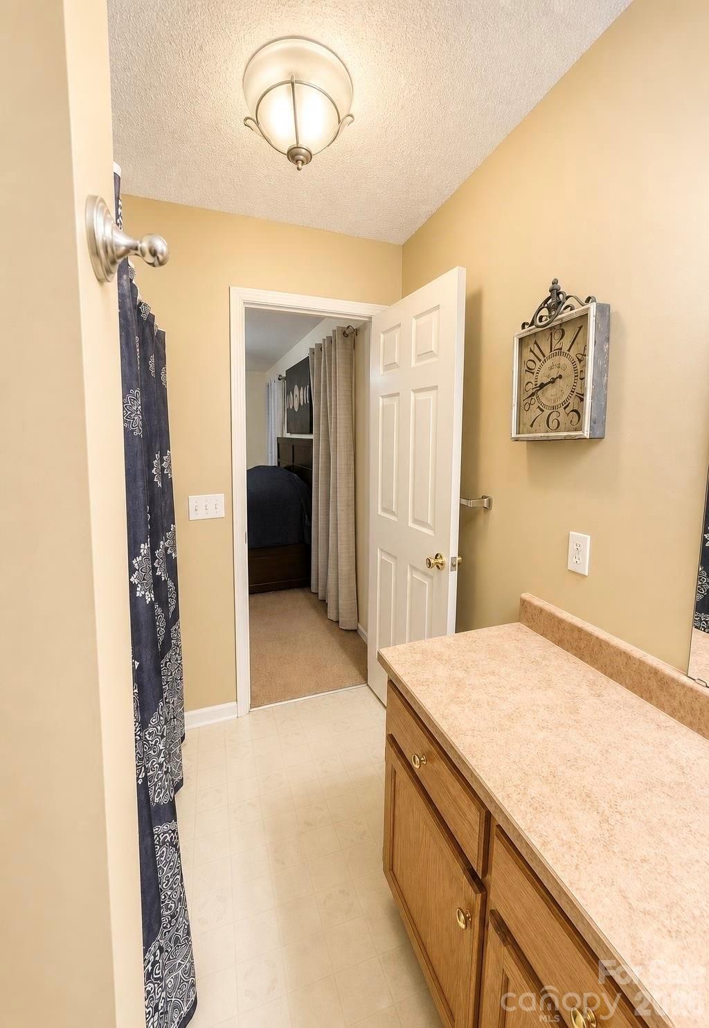 5189 Canary Court Property Photo 14