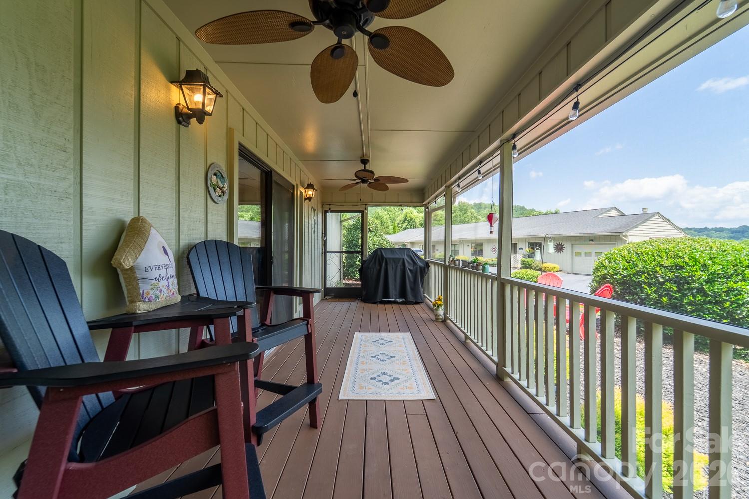 16a Willow View Drive Property Photo 4