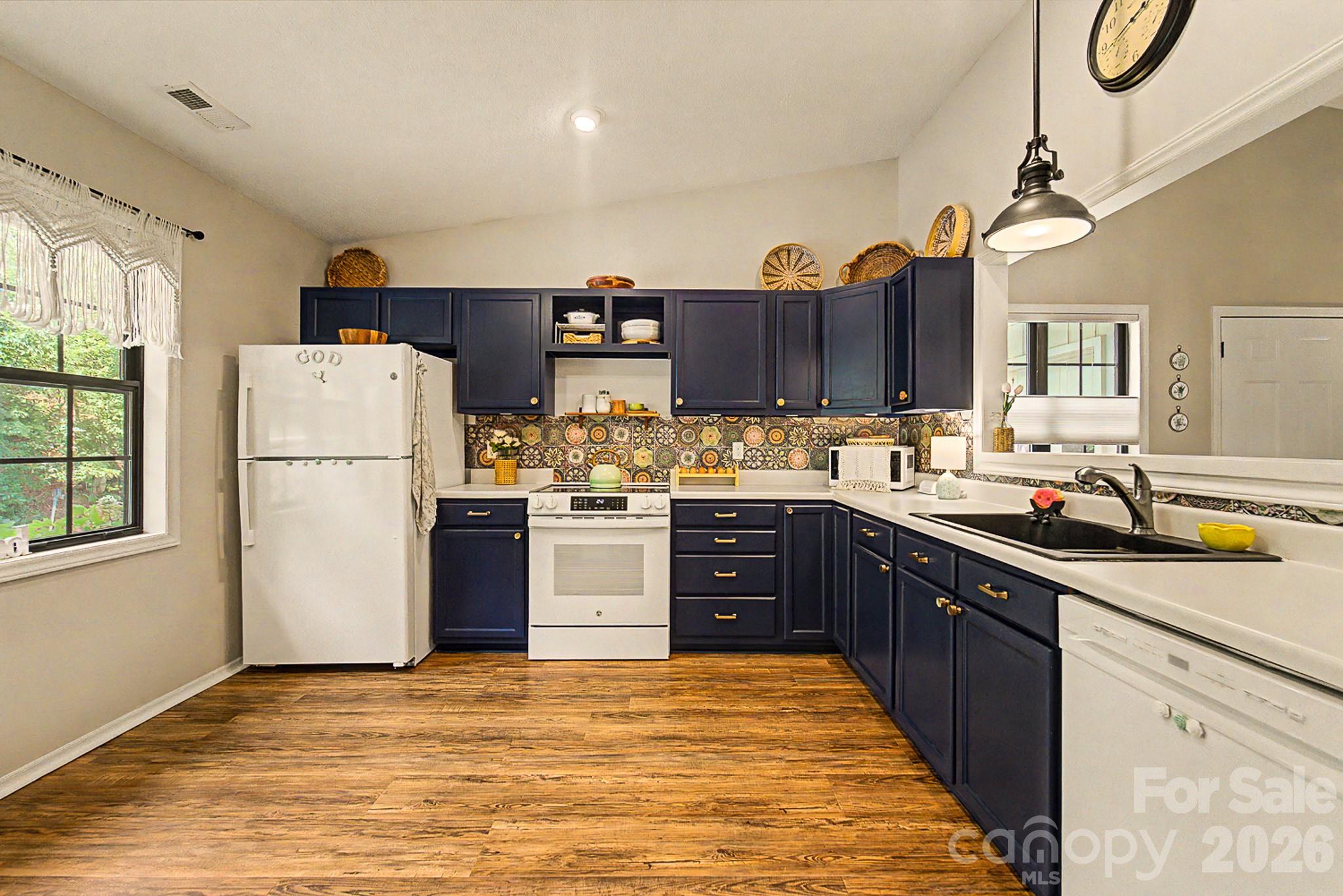 16a Willow View Drive Property Photo 6