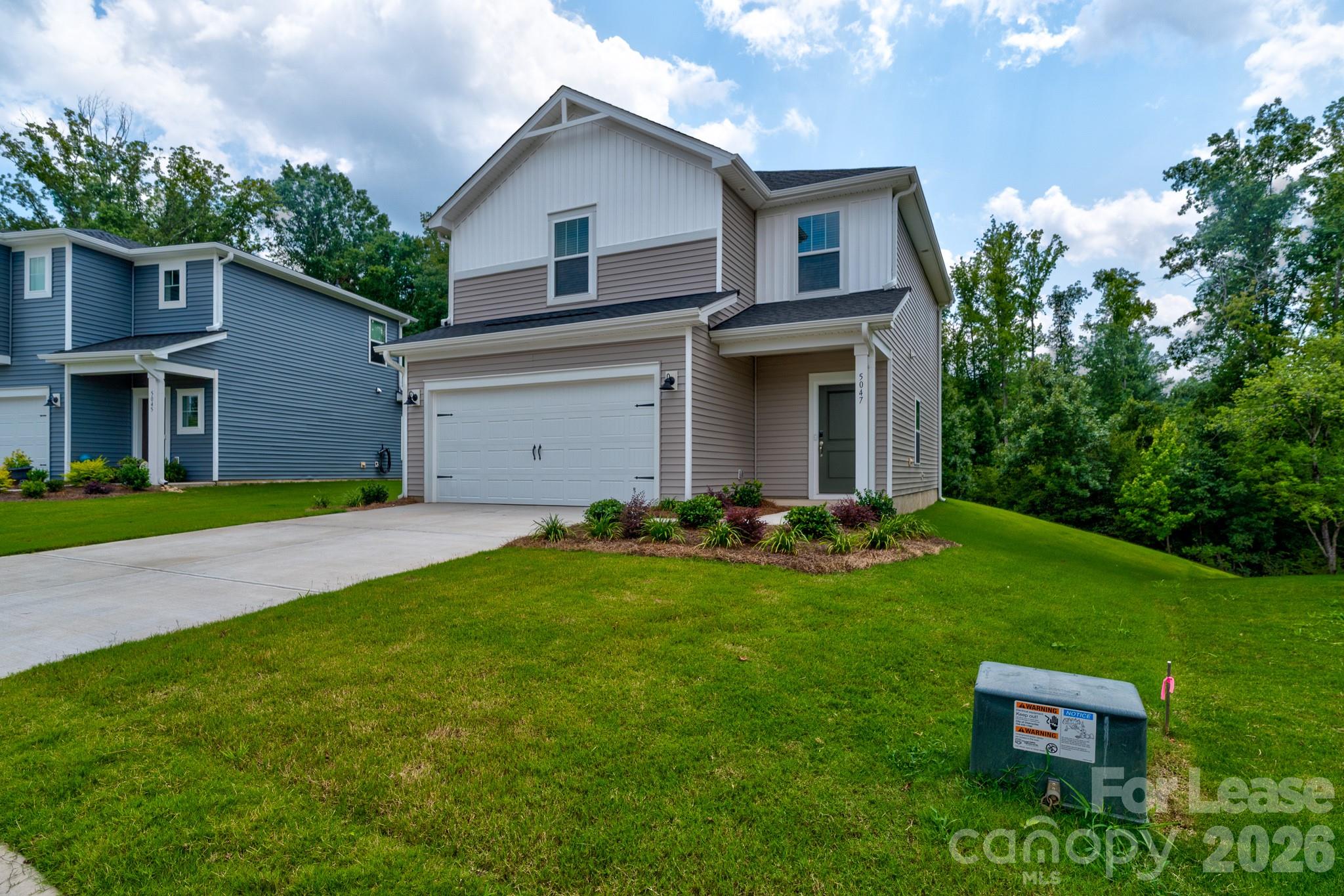 5047 Poplin Valley Property Photo 1