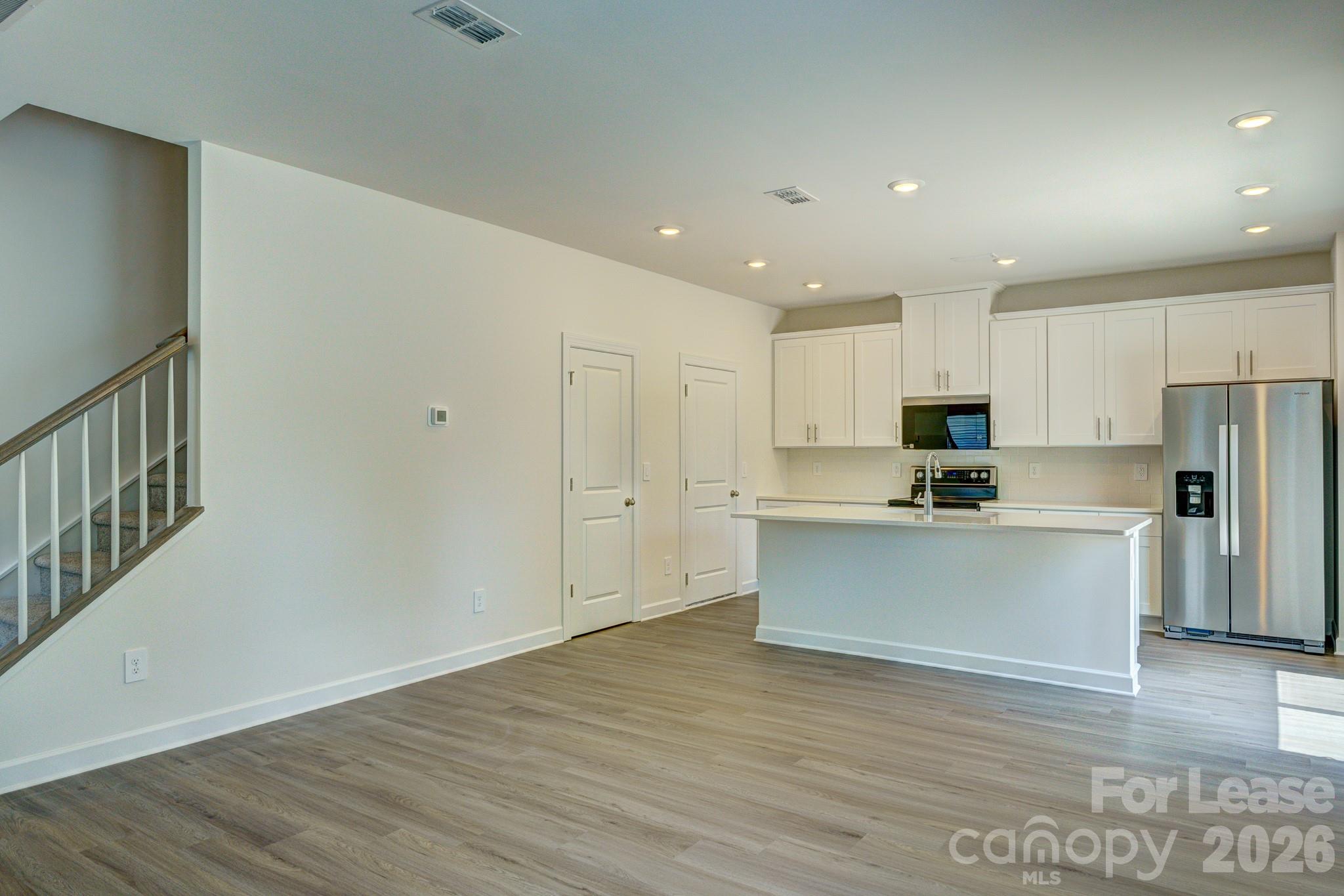 5047 Poplin Valley Property Photo 6