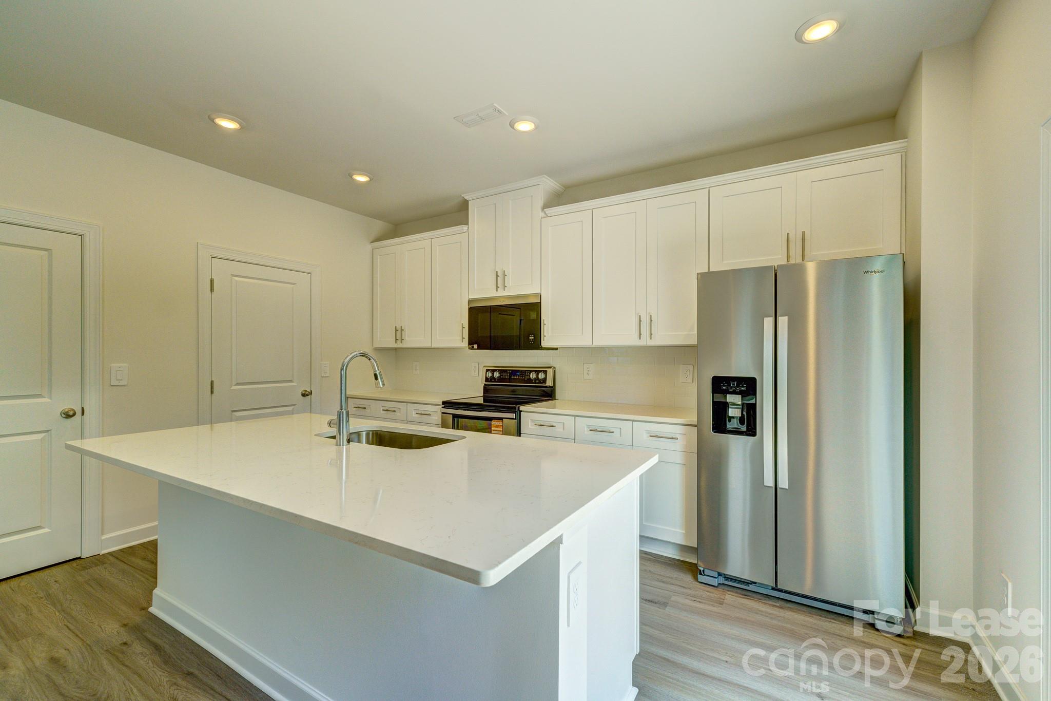 5047 Poplin Valley Property Photo 7