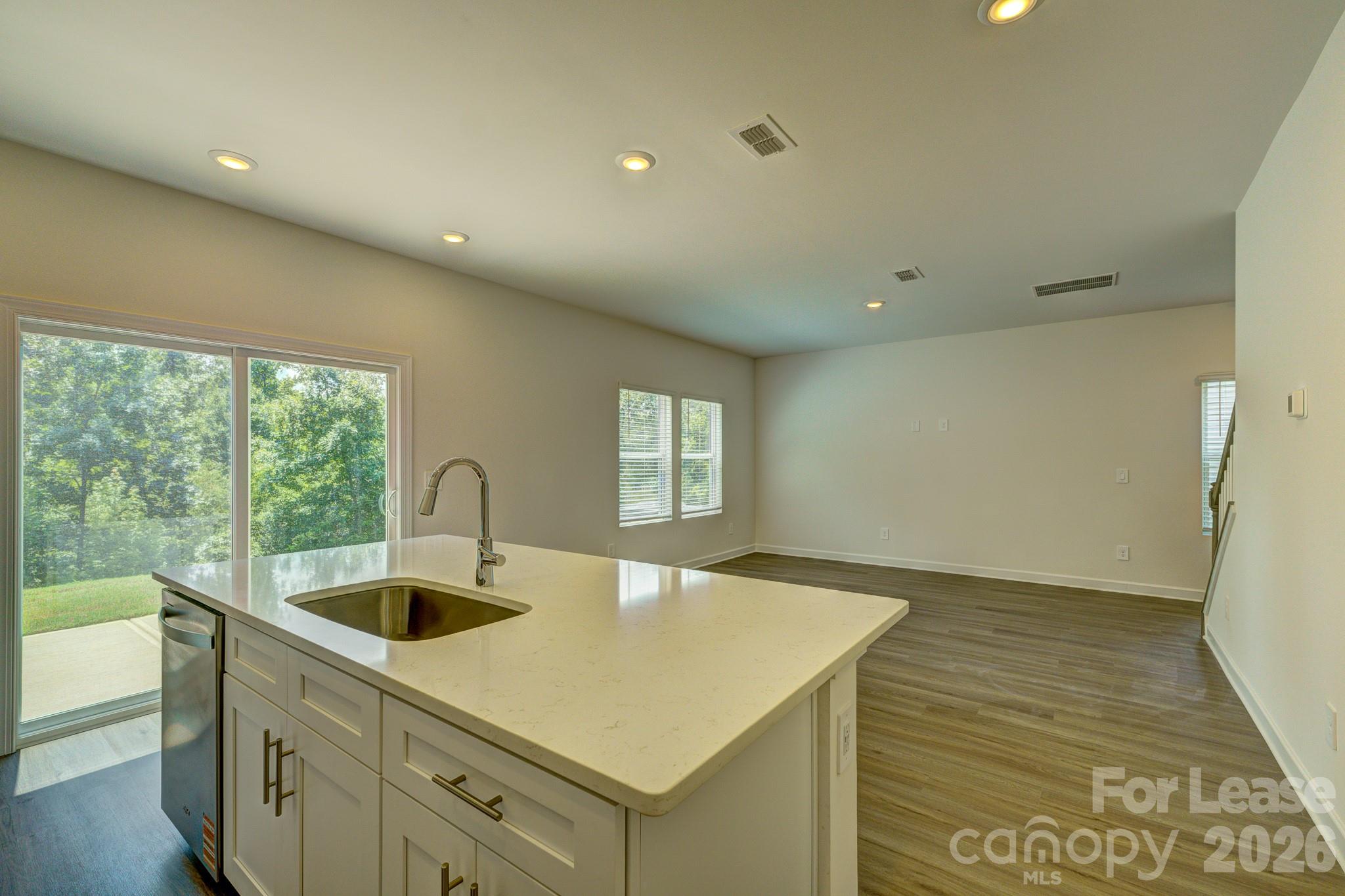 5047 Poplin Valley Property Photo 9