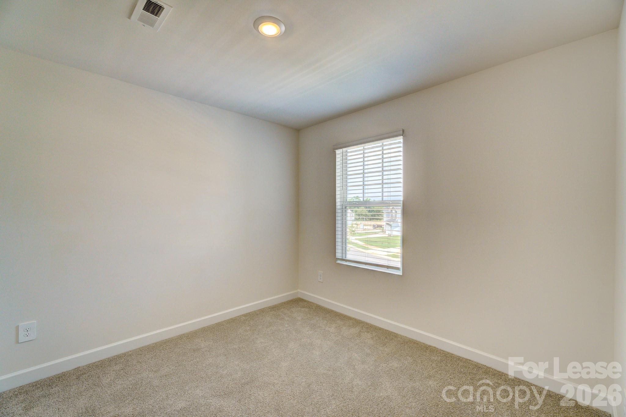 5047 Poplin Valley Property Photo 11