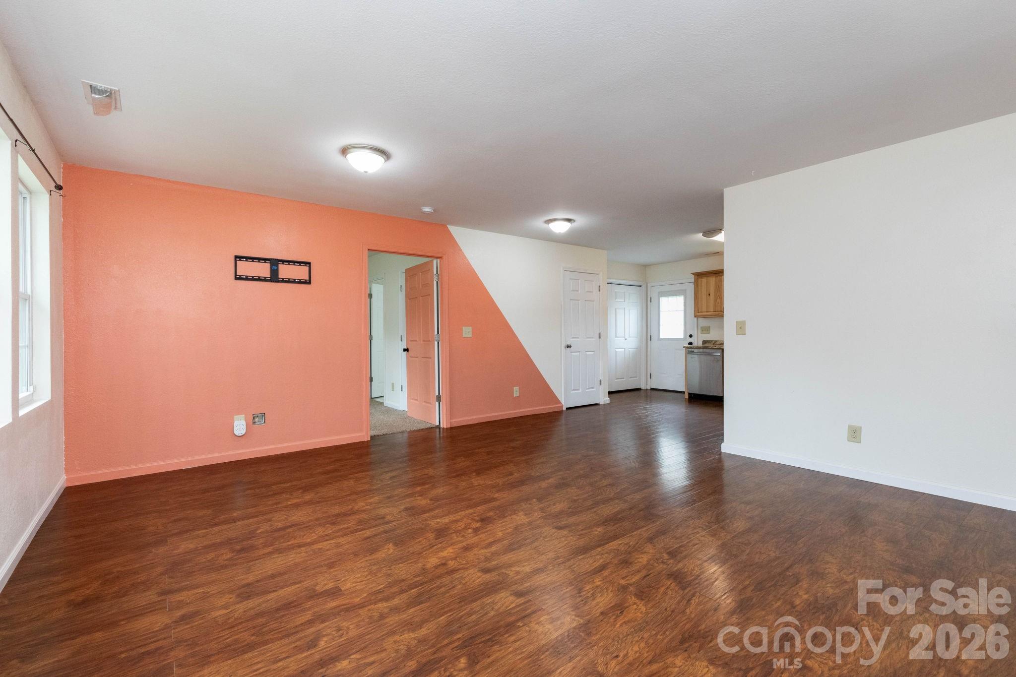 40 Eddie Drive Property Photo 6