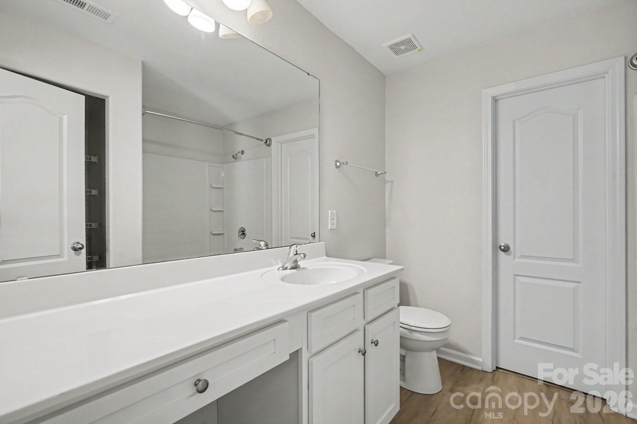 3915 Rosfield Drive Property Photo 14