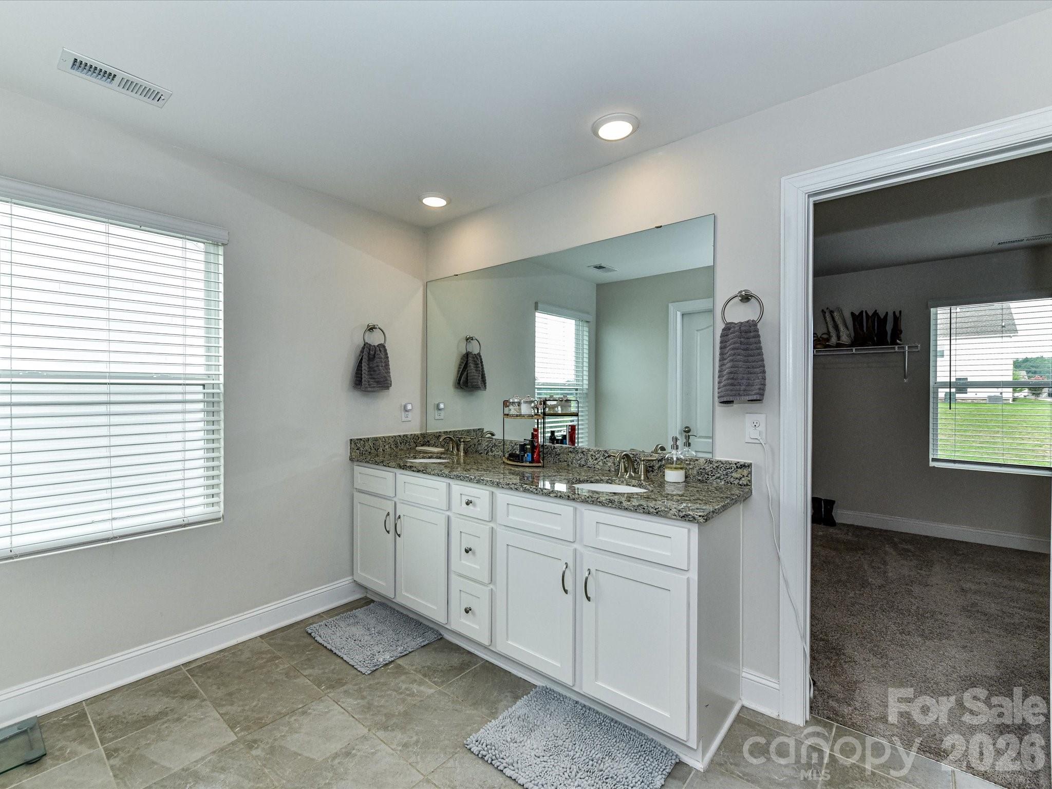 4129 Allenby Place Property Photo 28