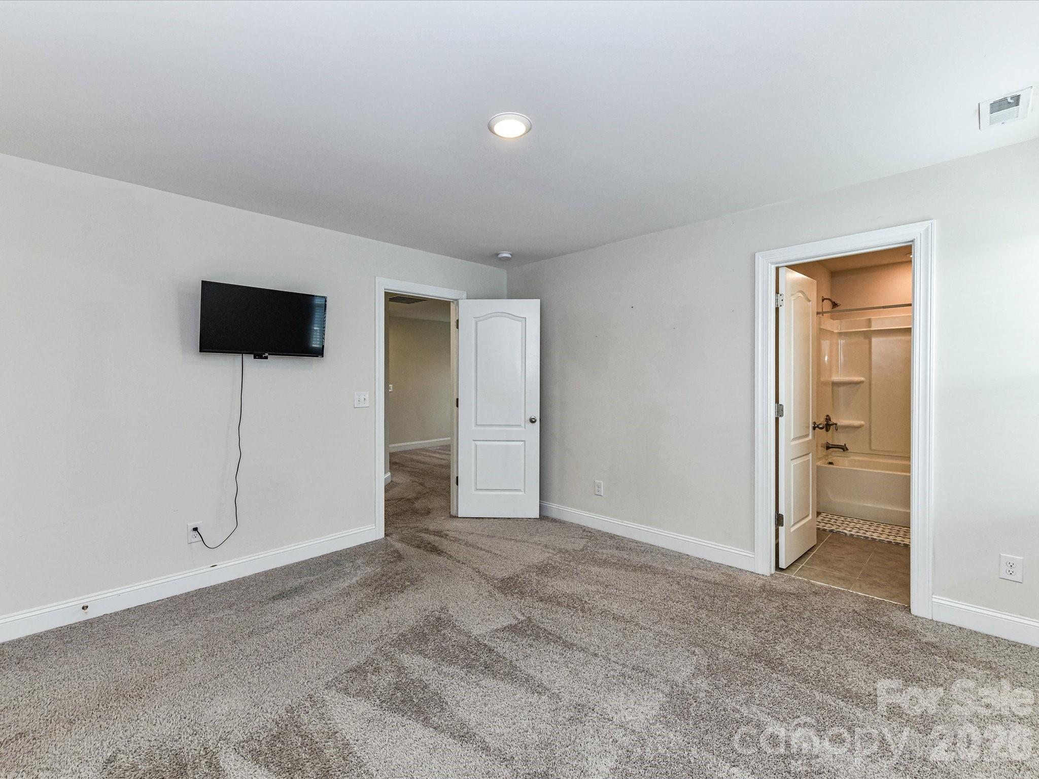 4129 Allenby Place Property Photo 33