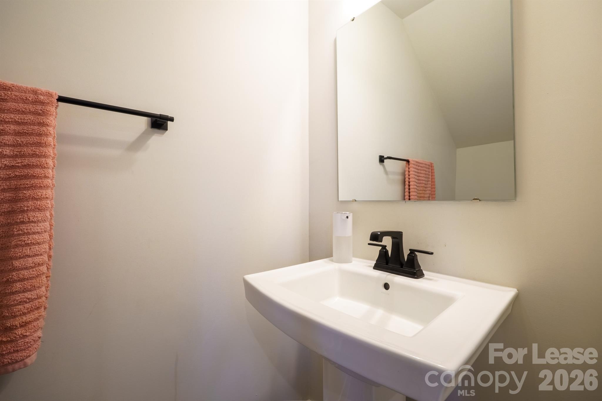 2011 Dornoch Road Property Photo 12