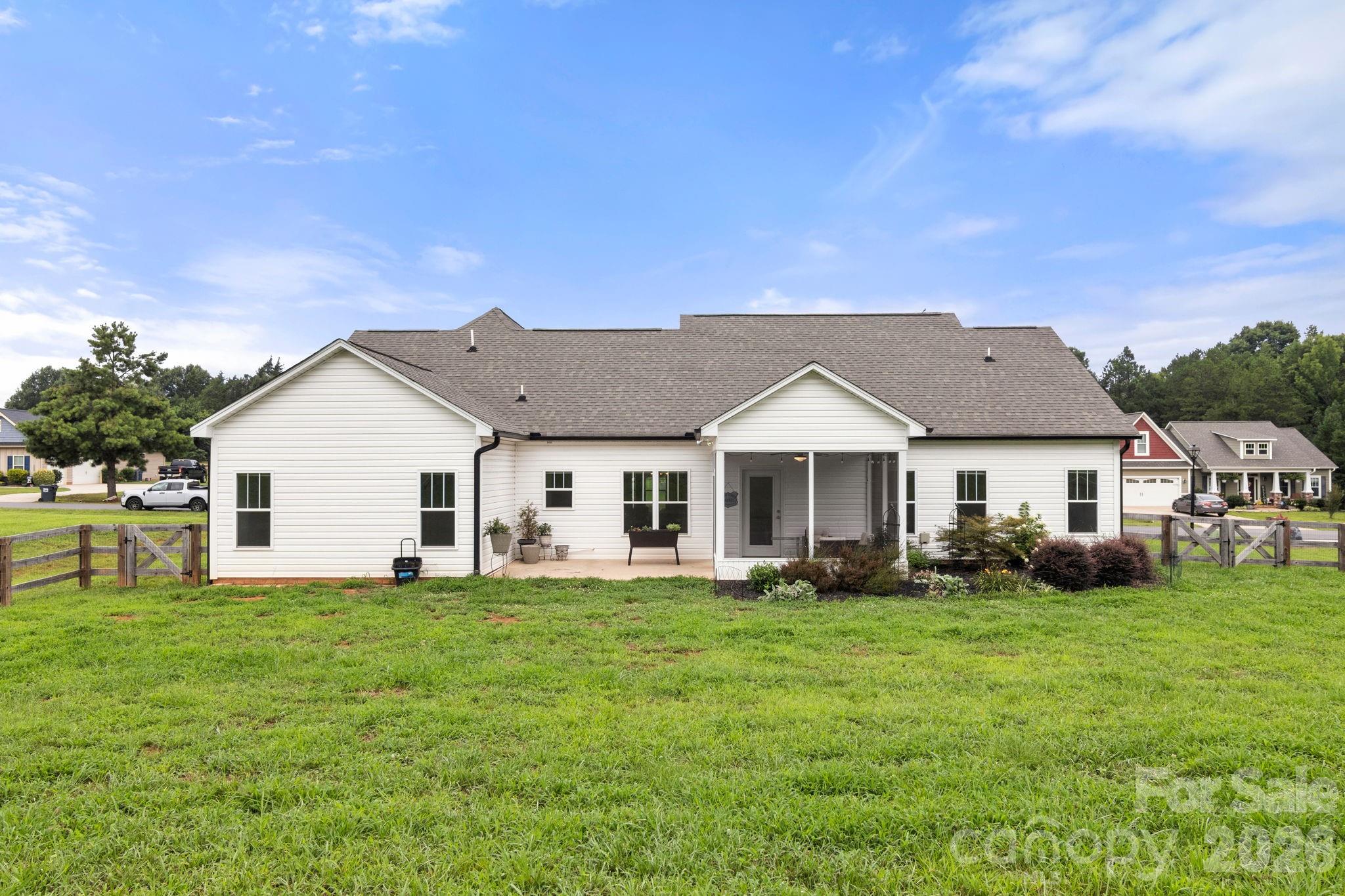 290 Dorothy Drive Property Photo 45