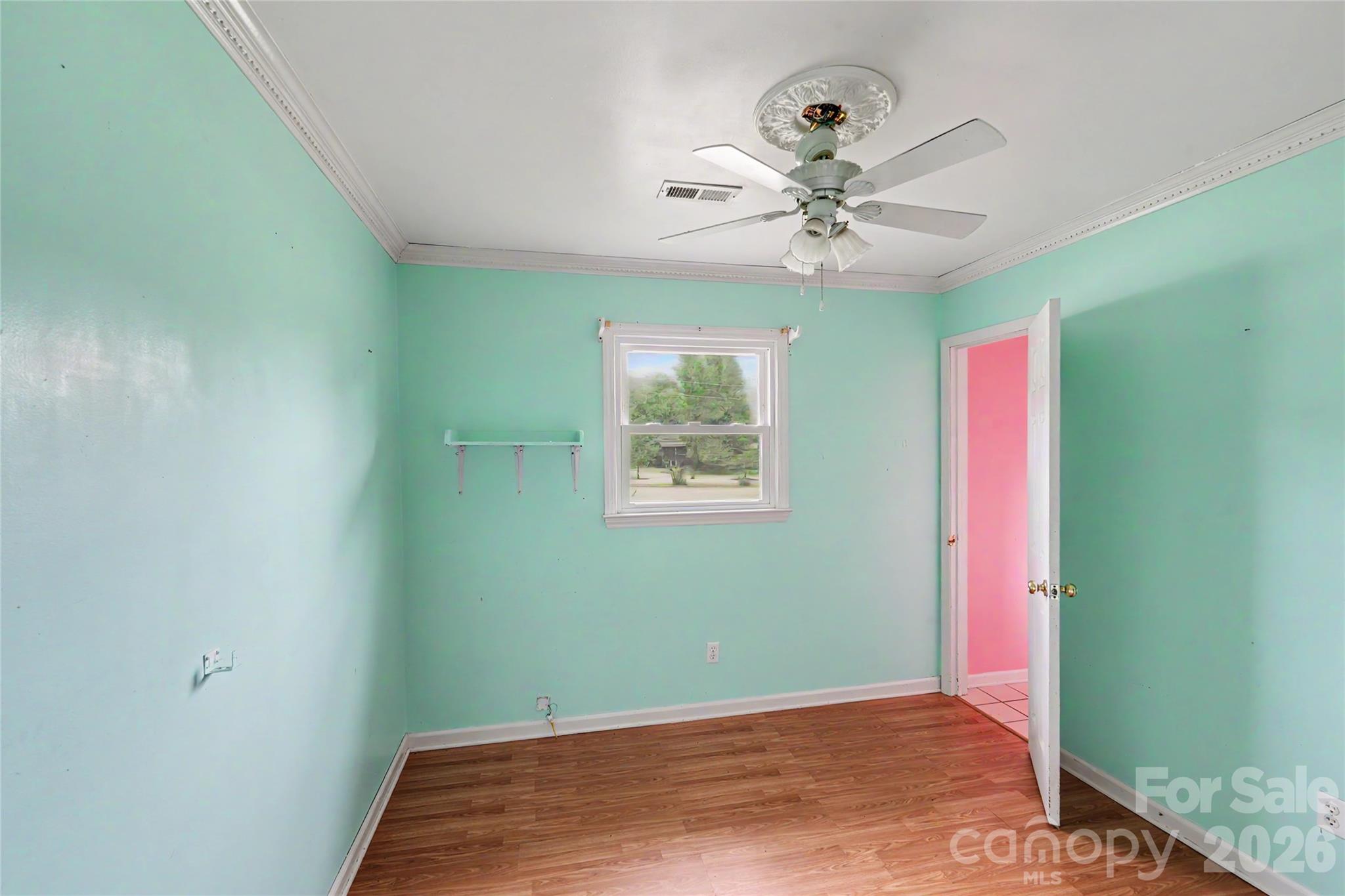 406 Greyfield Drive Property Photo 4