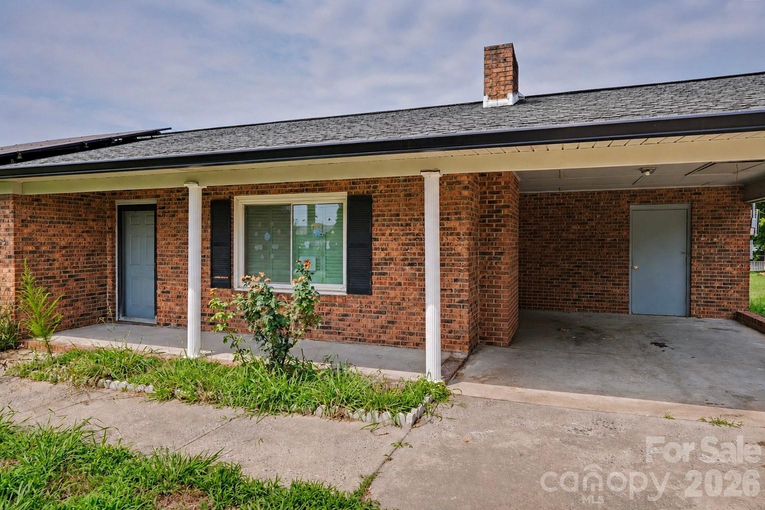 406 Greyfield Drive Property Photo 7