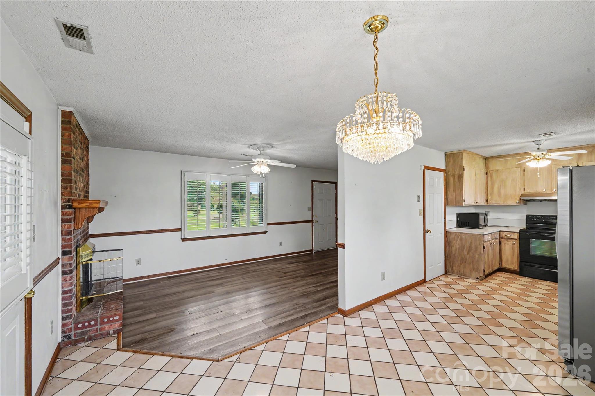 406 Greyfield Drive Property Photo 13