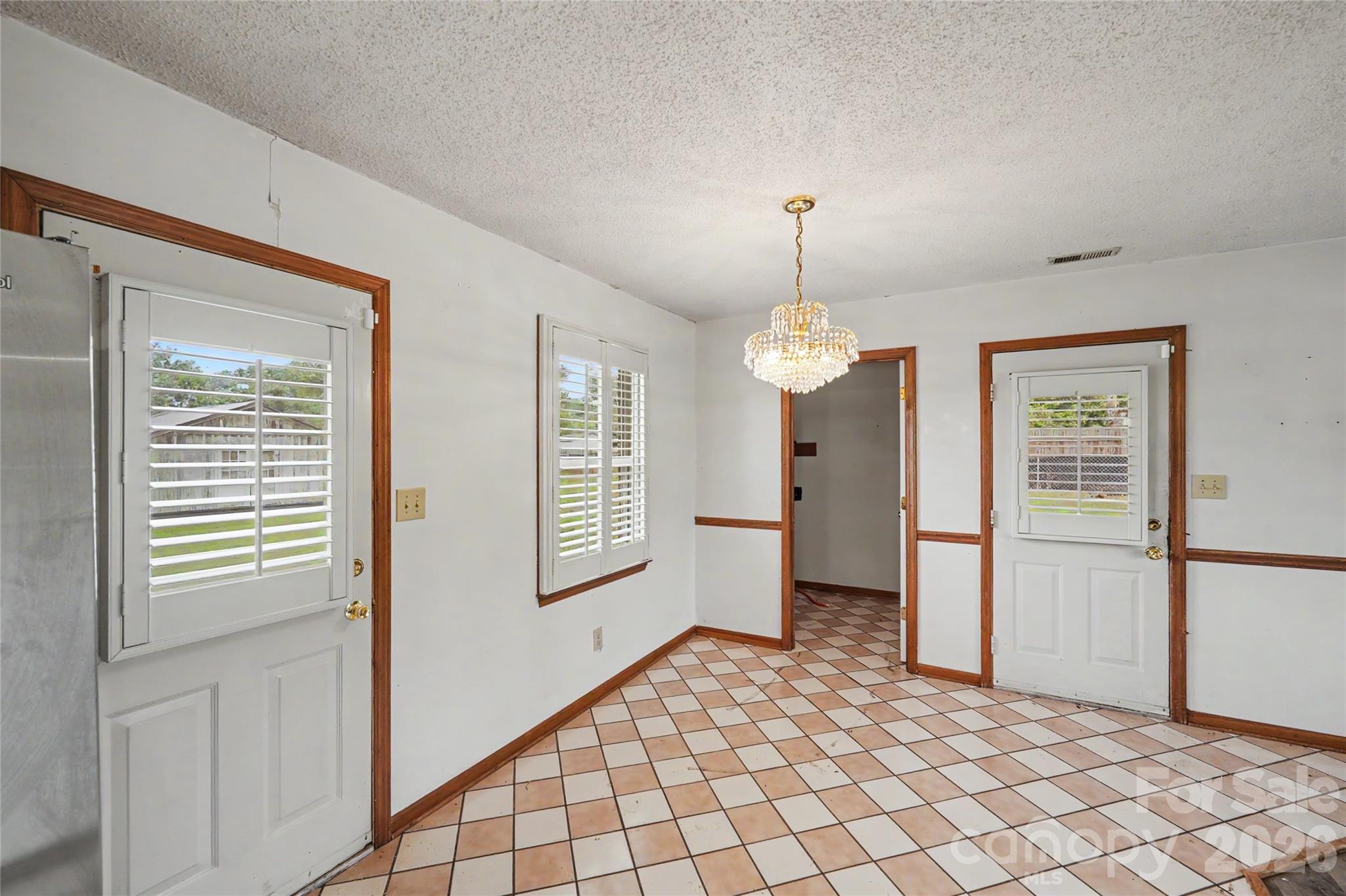 406 Greyfield Drive Property Photo 15
