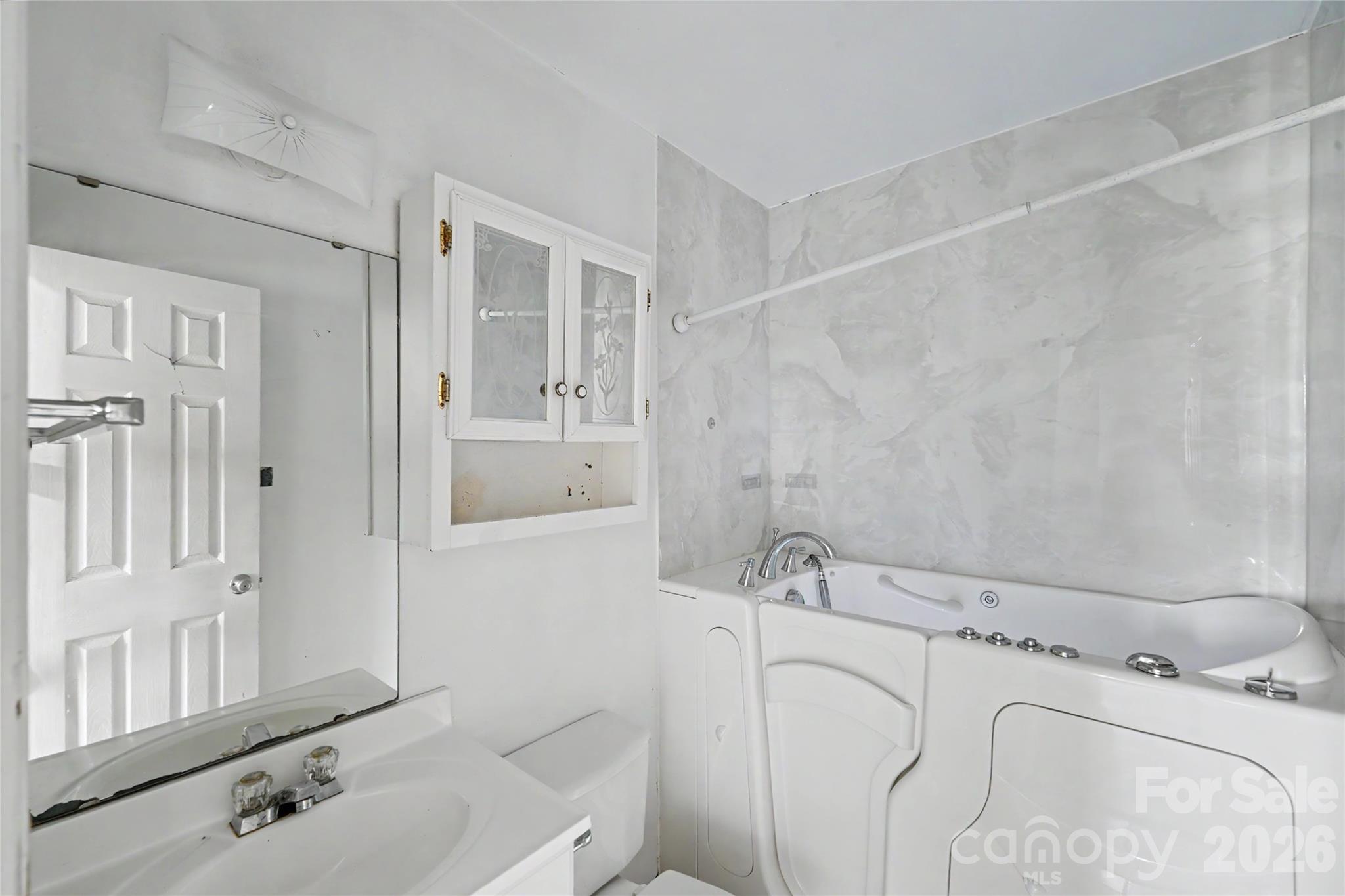 406 Greyfield Drive Property Photo 24
