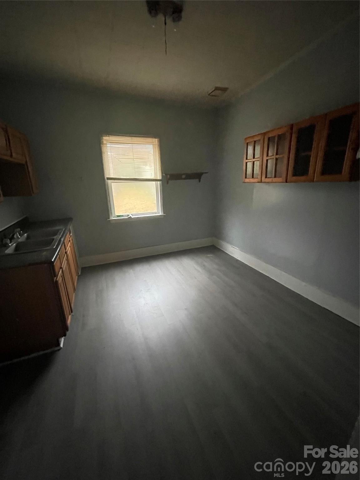 616 N Fulton Street Property Photo 6