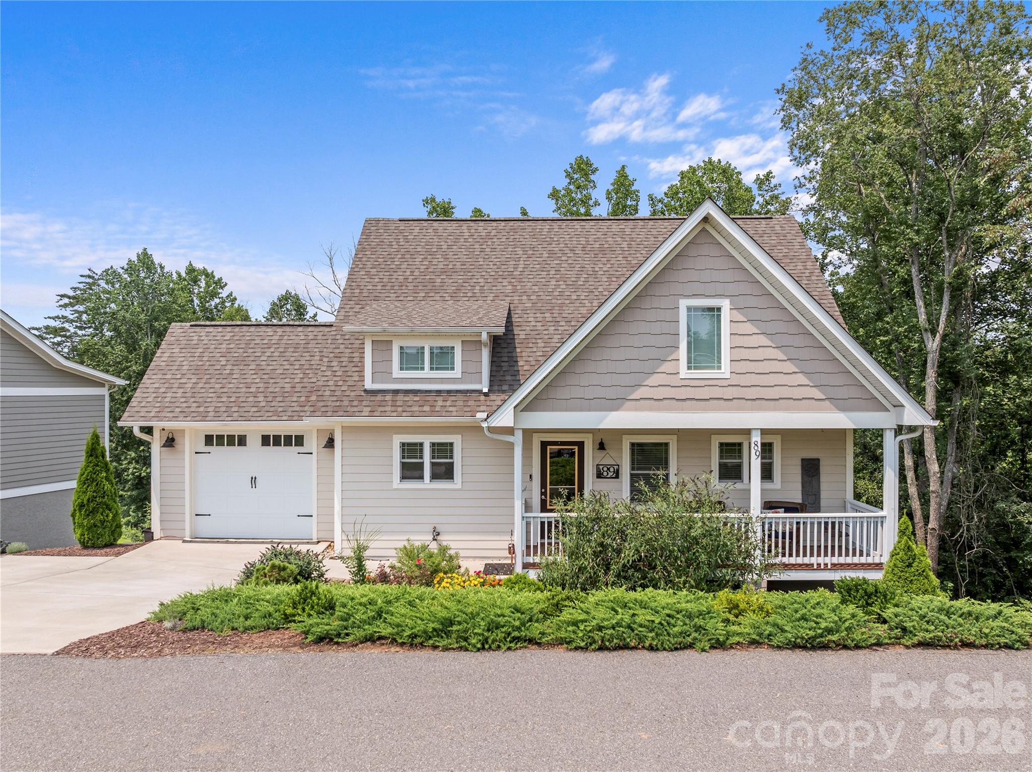 89 Greenwood Fields Drive Property Photo 1
