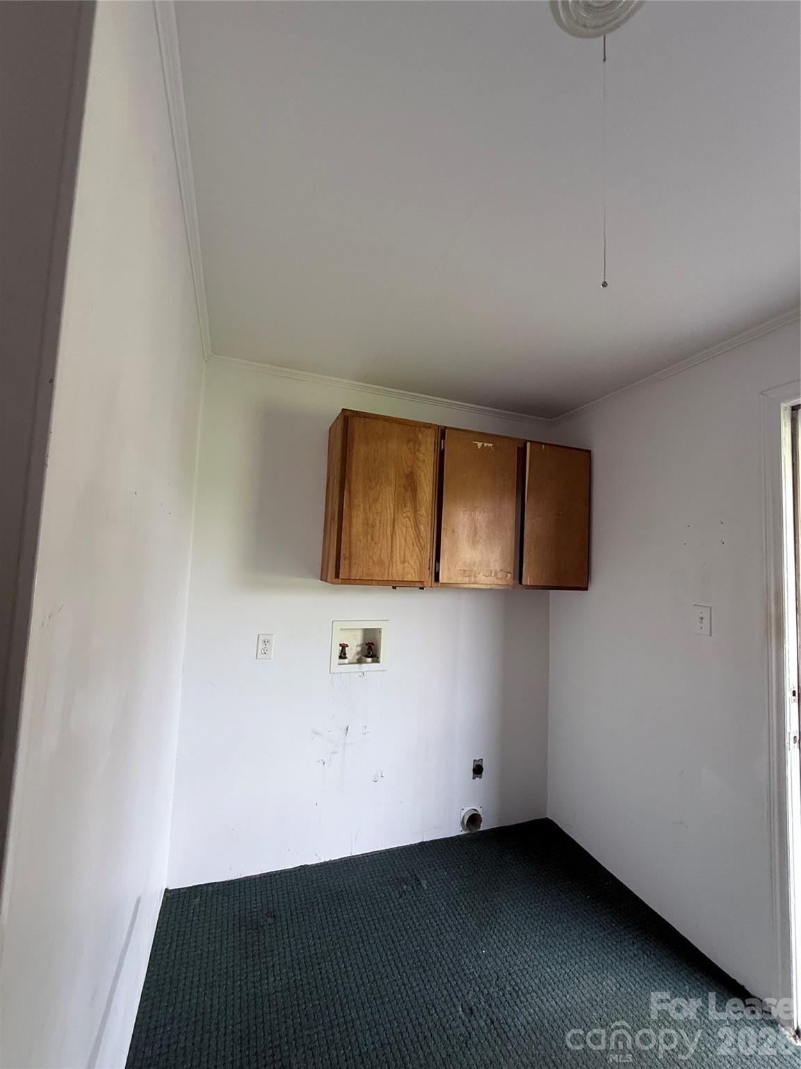 1547 N Piedmont Avenue Property Photo 4
