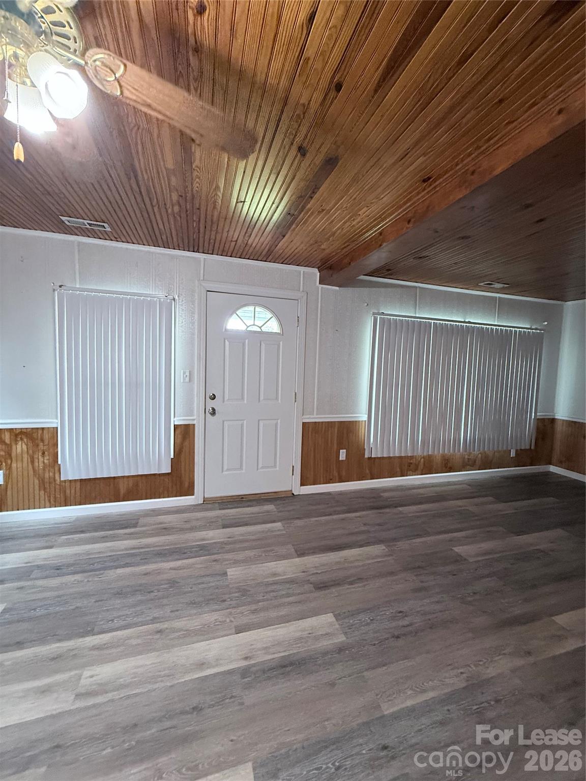 1547 N Piedmont Avenue Property Photo 17