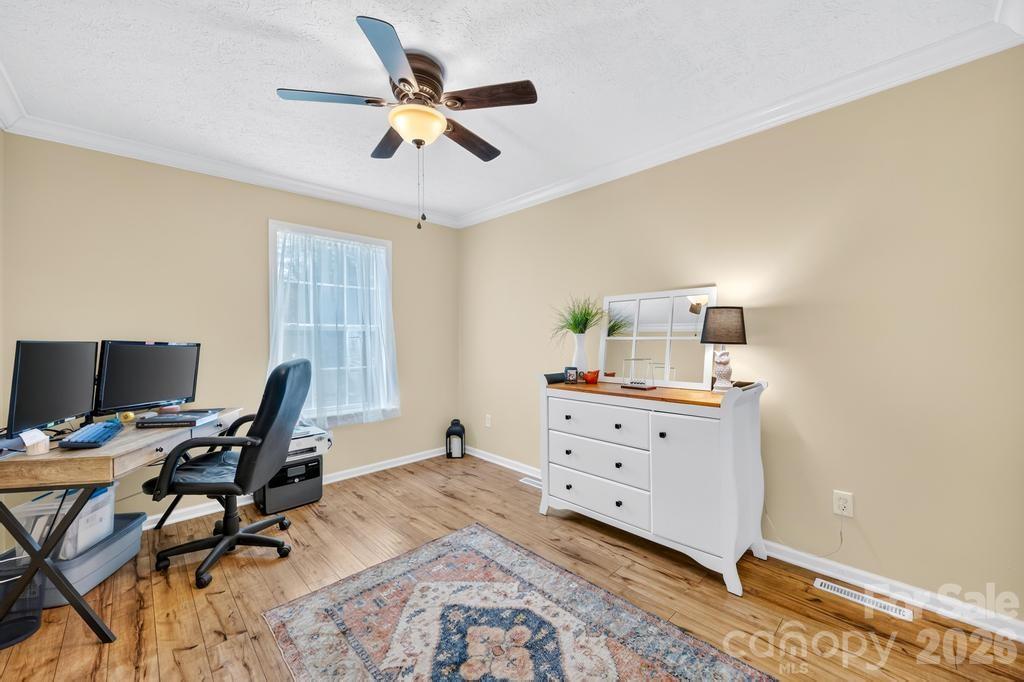 241 Goble Road Property Photo 29