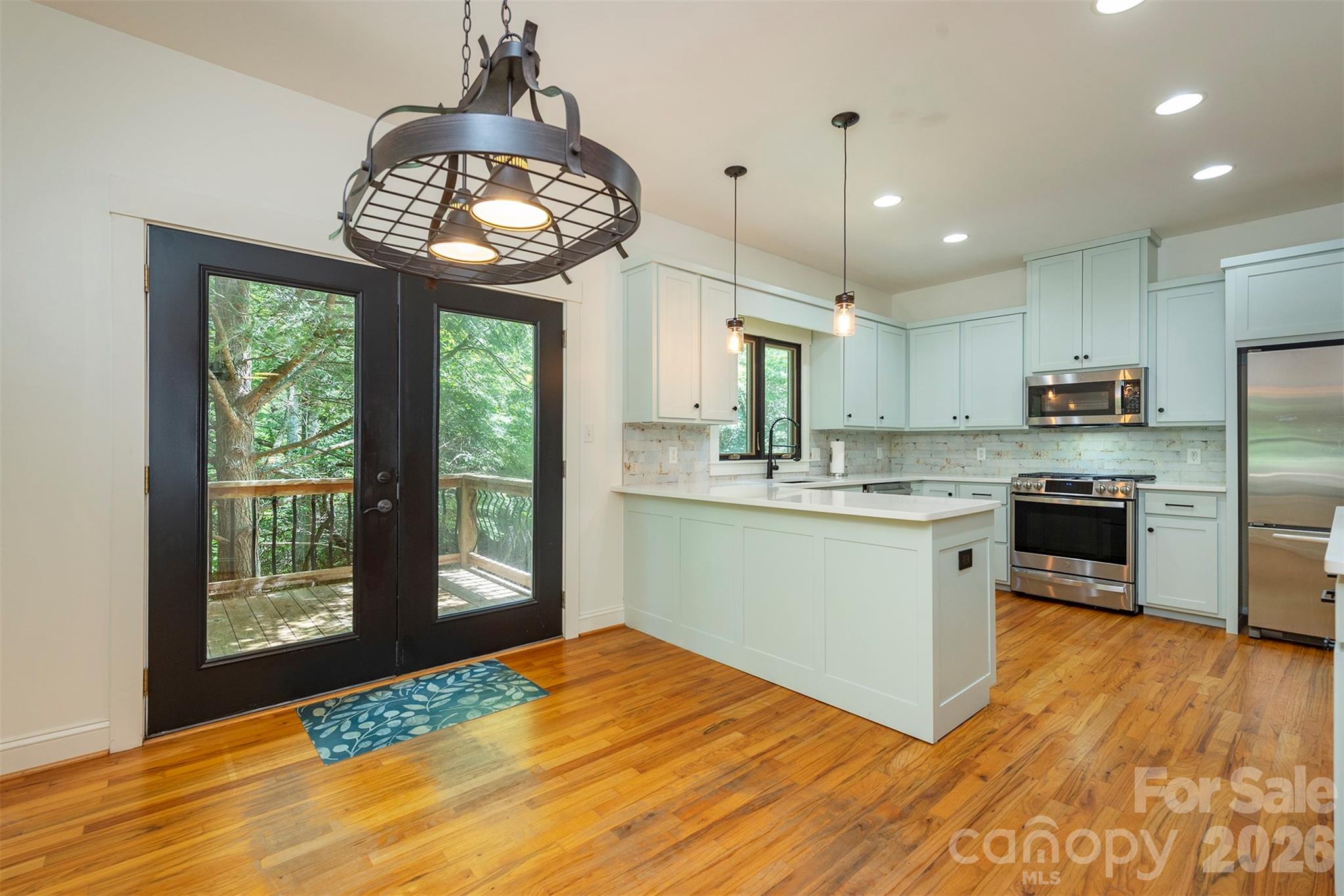 416 Ivy Road Property Photo 14