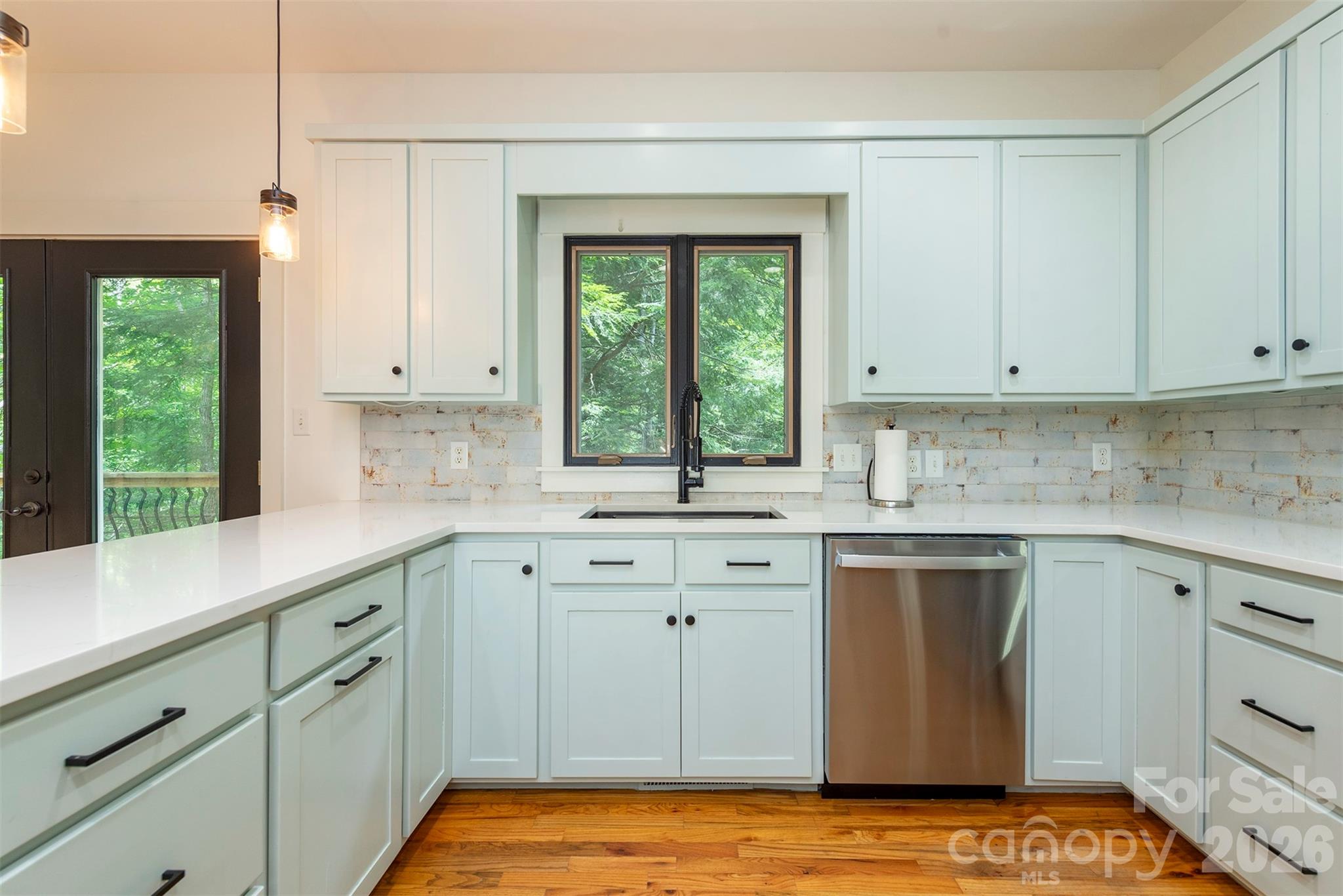 416 Ivy Road Property Photo 17