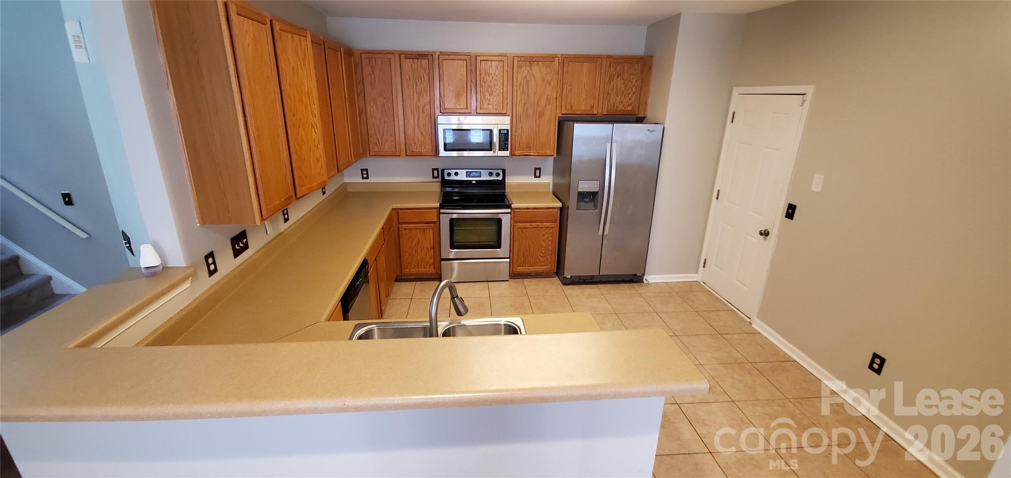 1619 Doverhill Place Place Property Photo 4