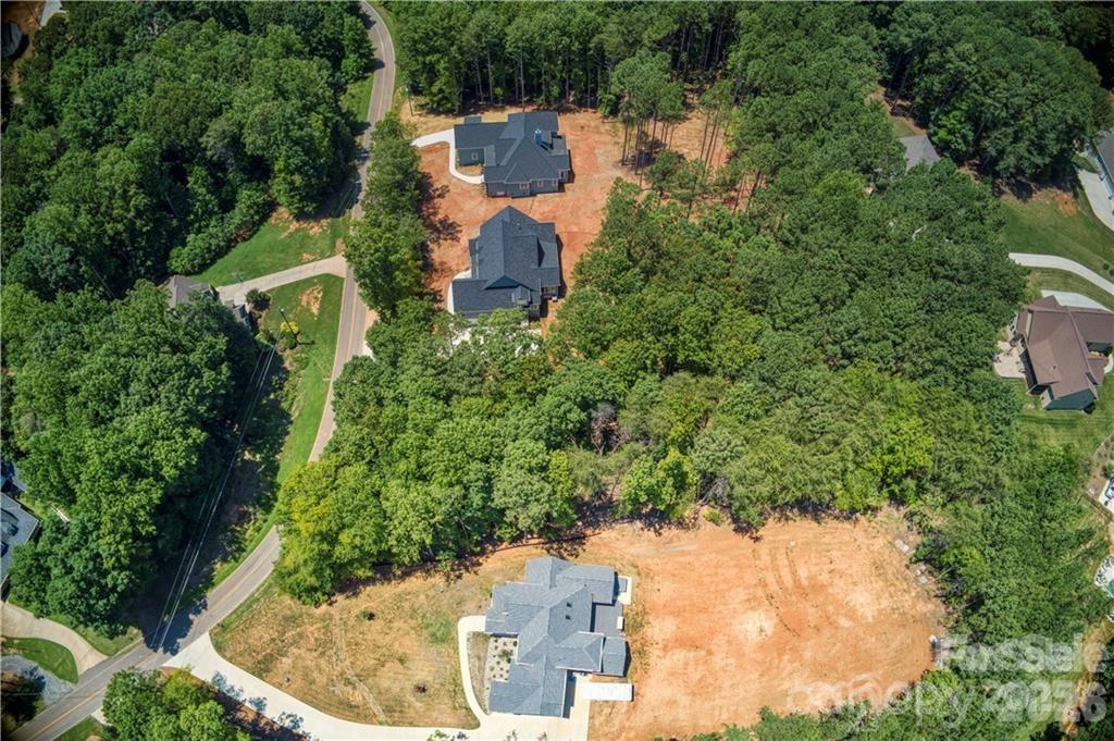 496 Kenway Loop Property Photo 31